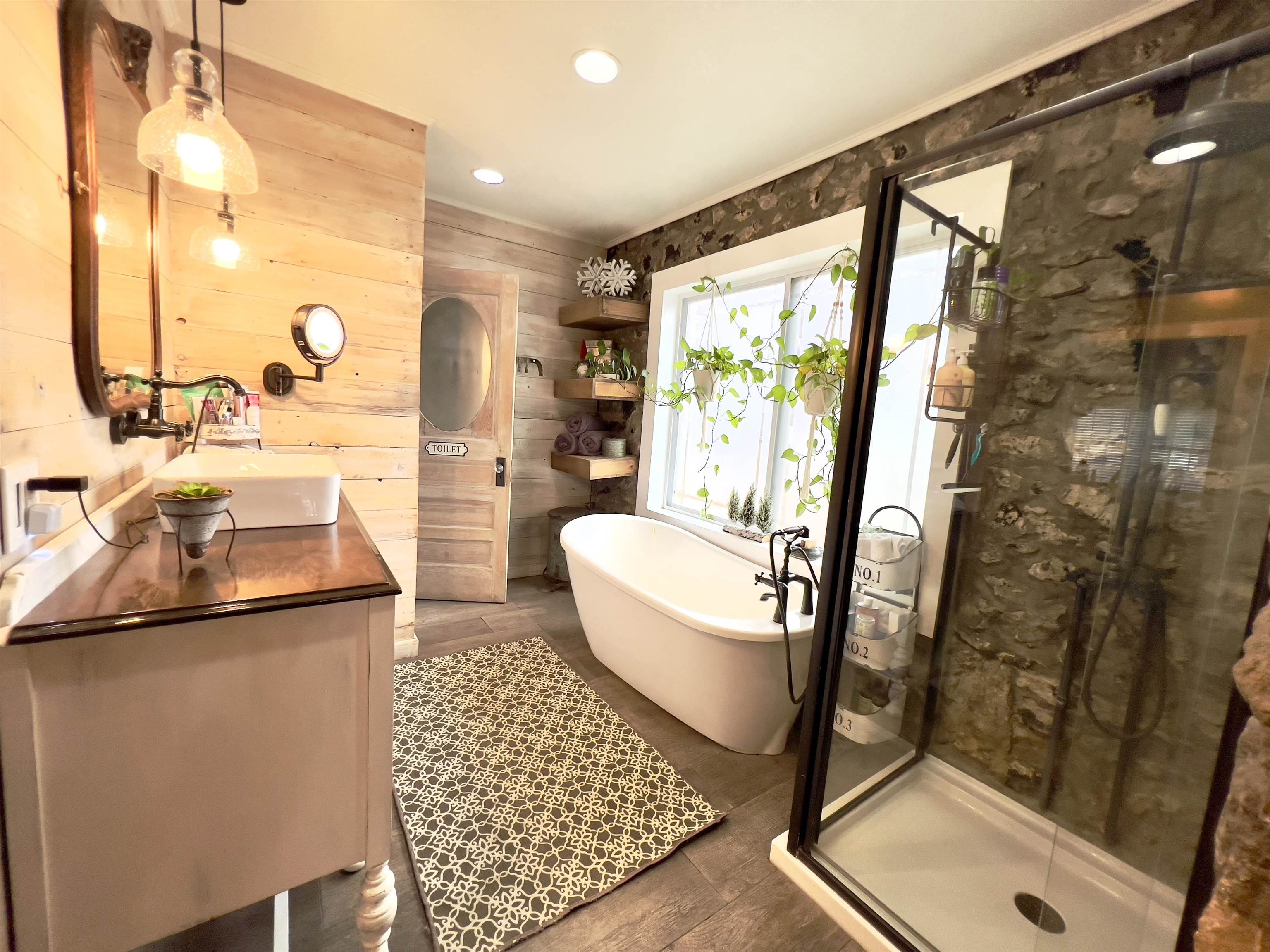 1825 N 9th Arkansas City KS 67005