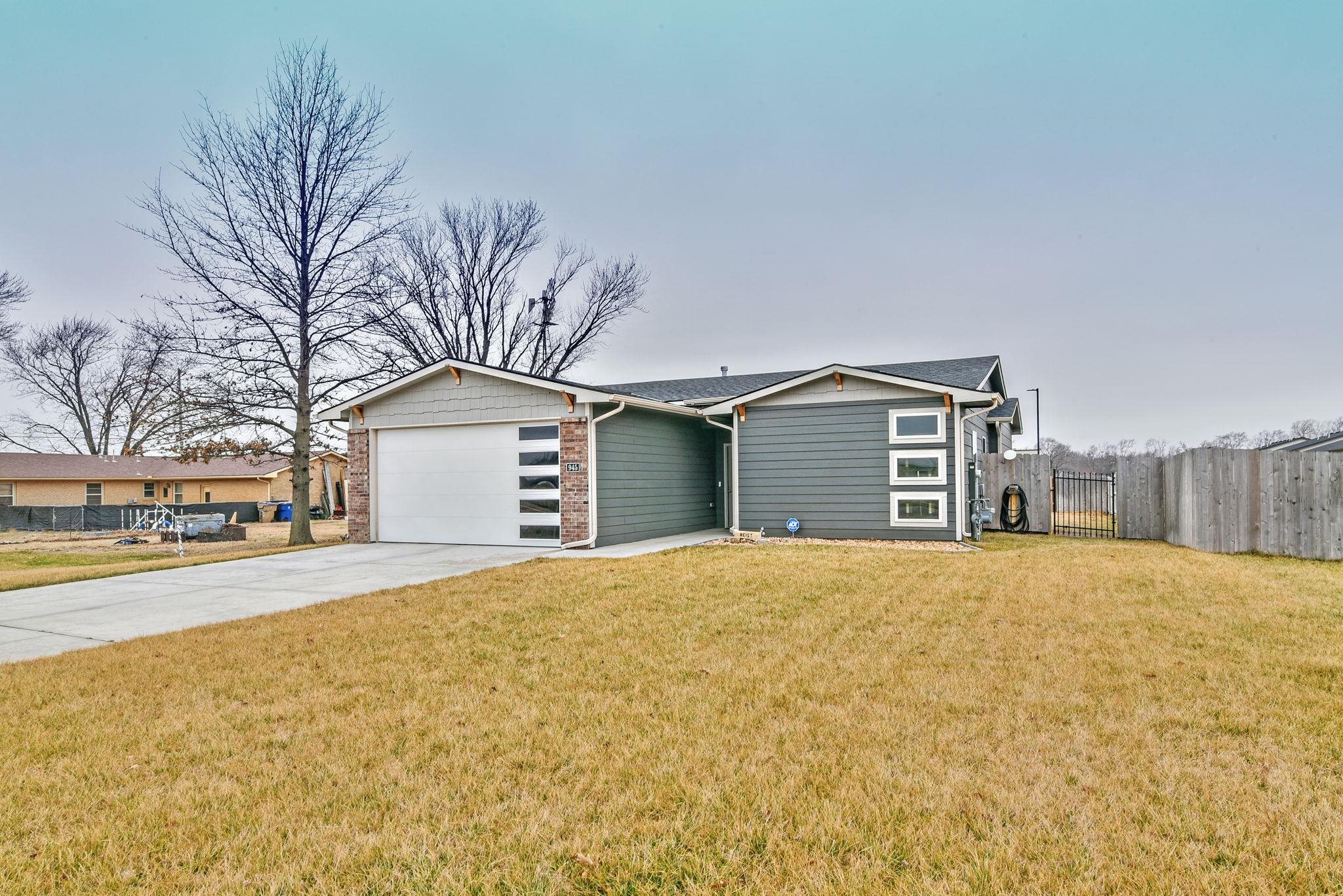 945 Arrow Head Street Clearwater KS 67026