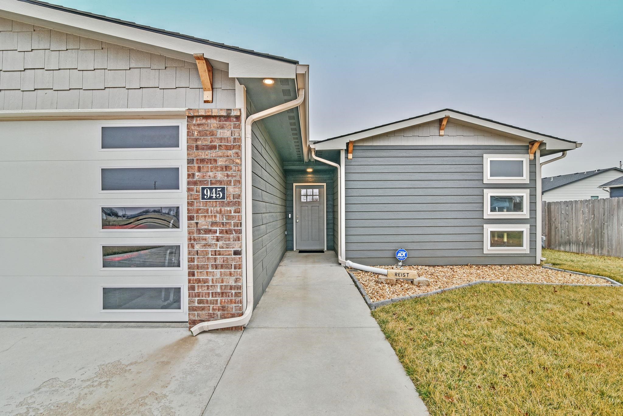 945 Arrow Head Street Clearwater KS 67026