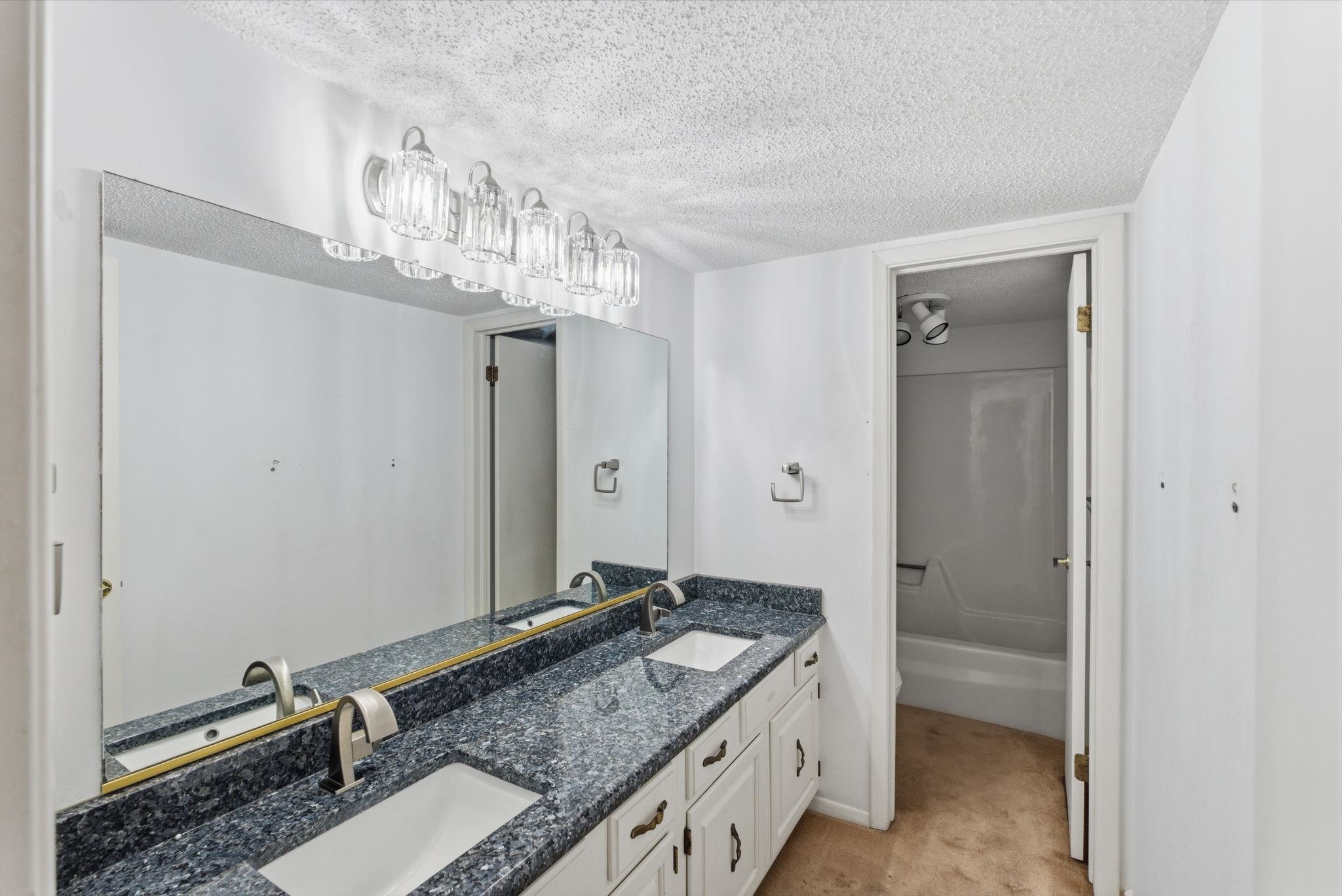1501 Sandalwood Drive Haysville KS 67060