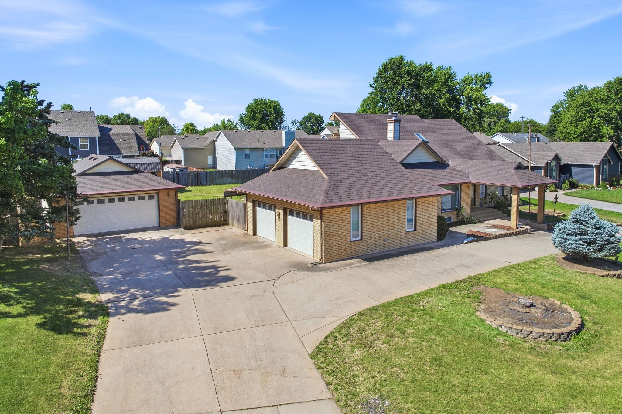 1501 Sandalwood Drive Haysville KS 67060