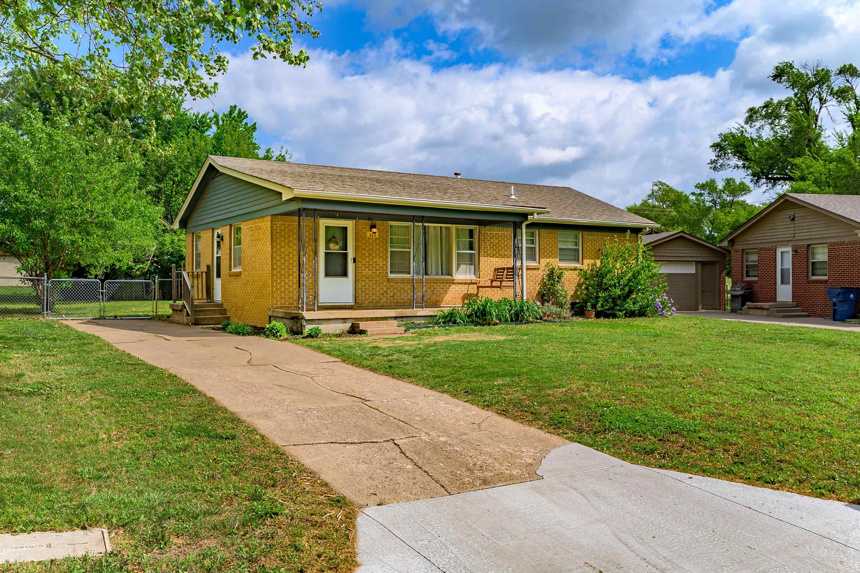 320 Martha Avenue Mulvane KS 67110