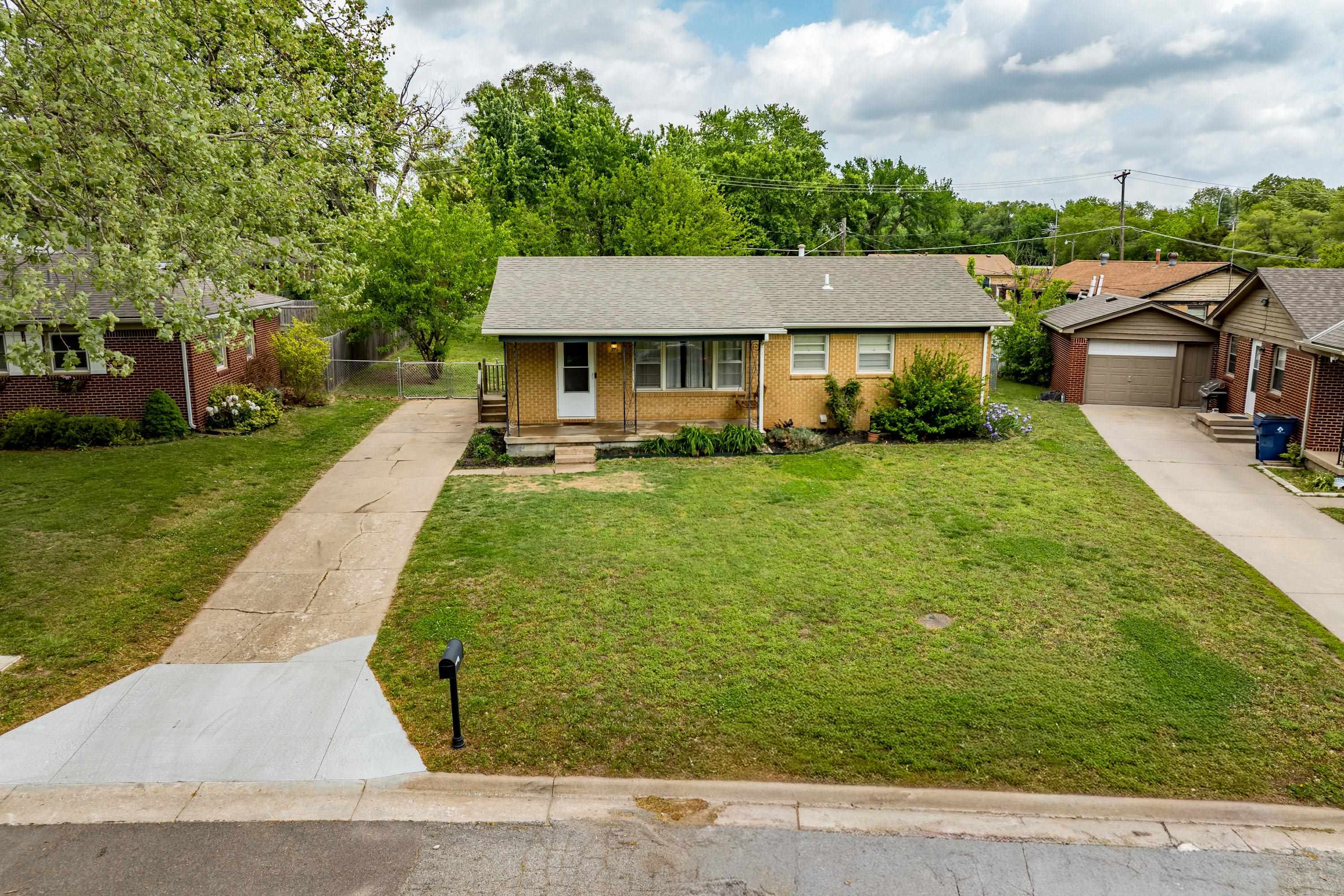 320 Martha Avenue Mulvane KS 67110