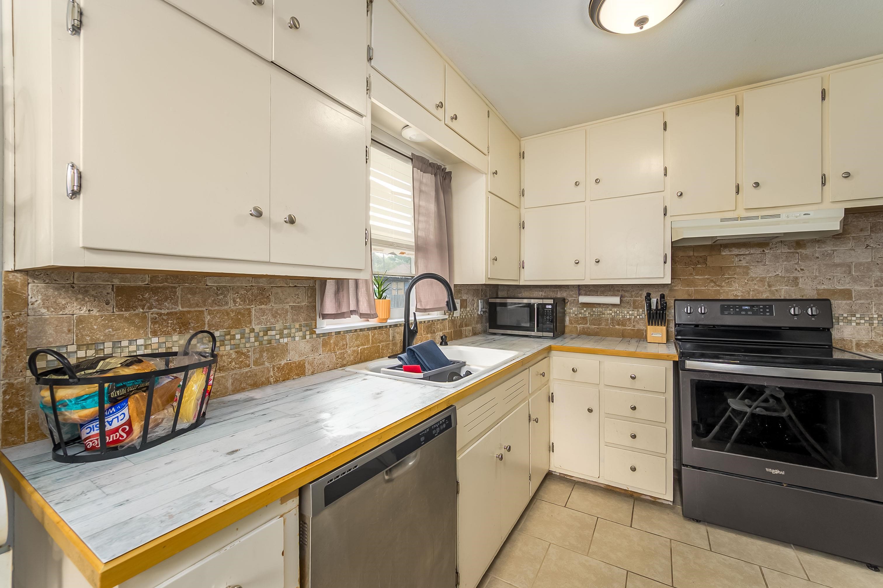 320 Martha Avenue Mulvane KS 67110
