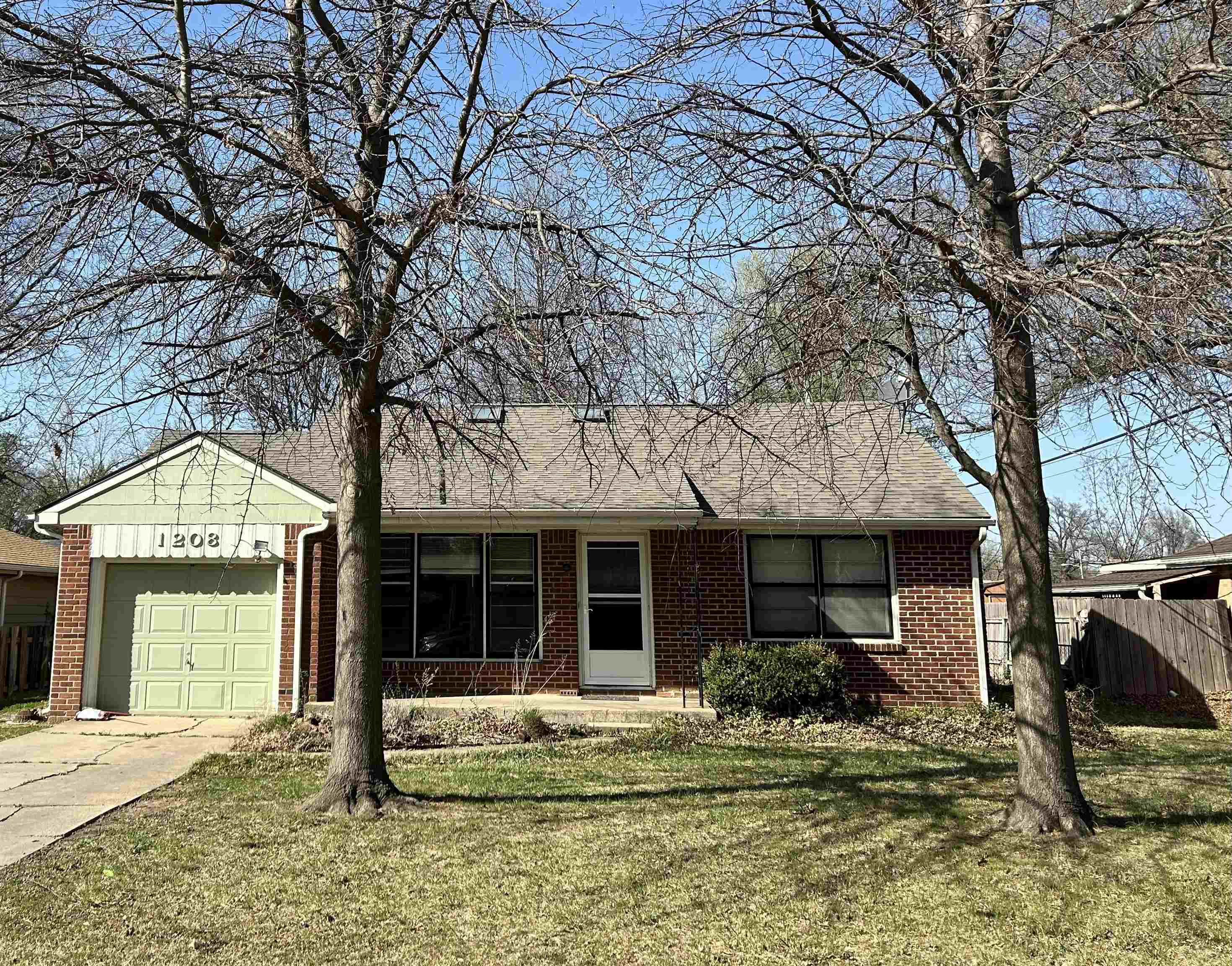 1208 Ann Winfield KS 67156