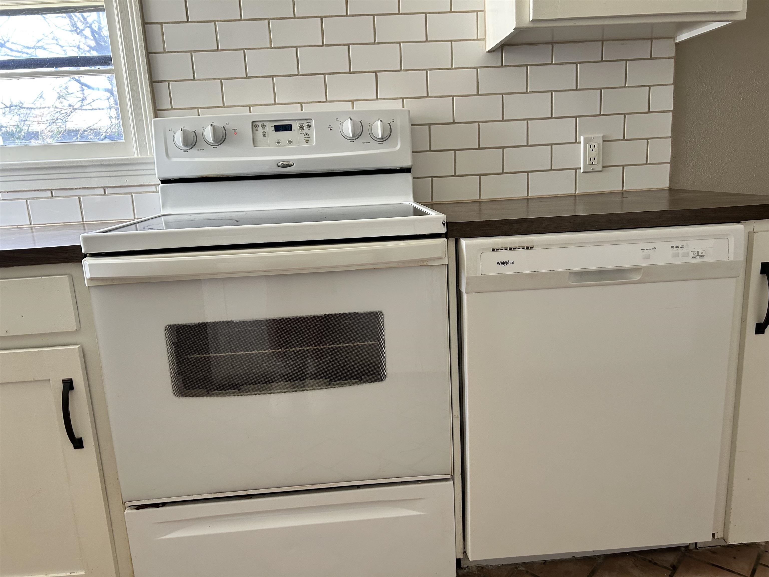 1208 Ann Winfield KS 67156