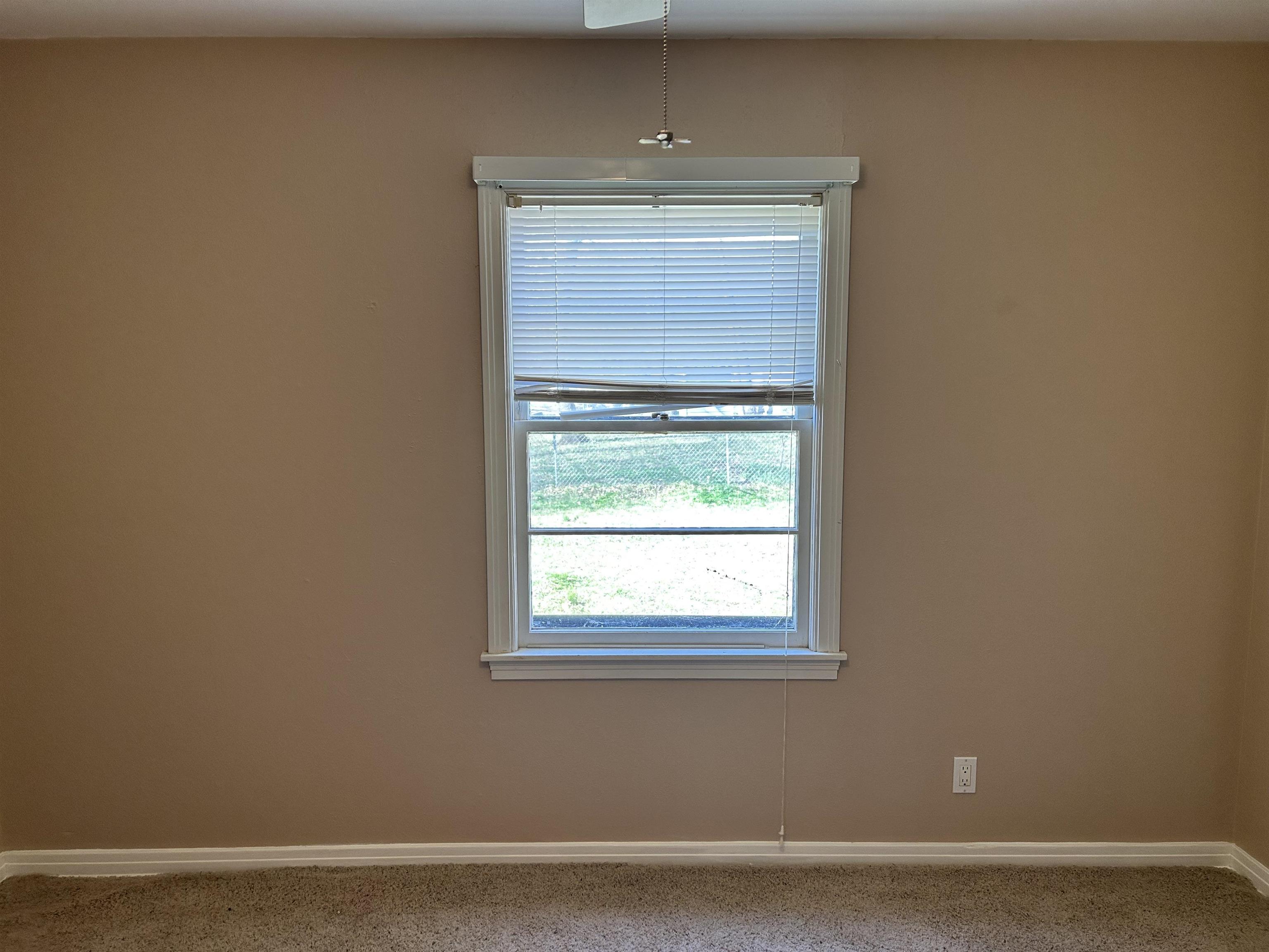 1208 Ann Winfield KS 67156