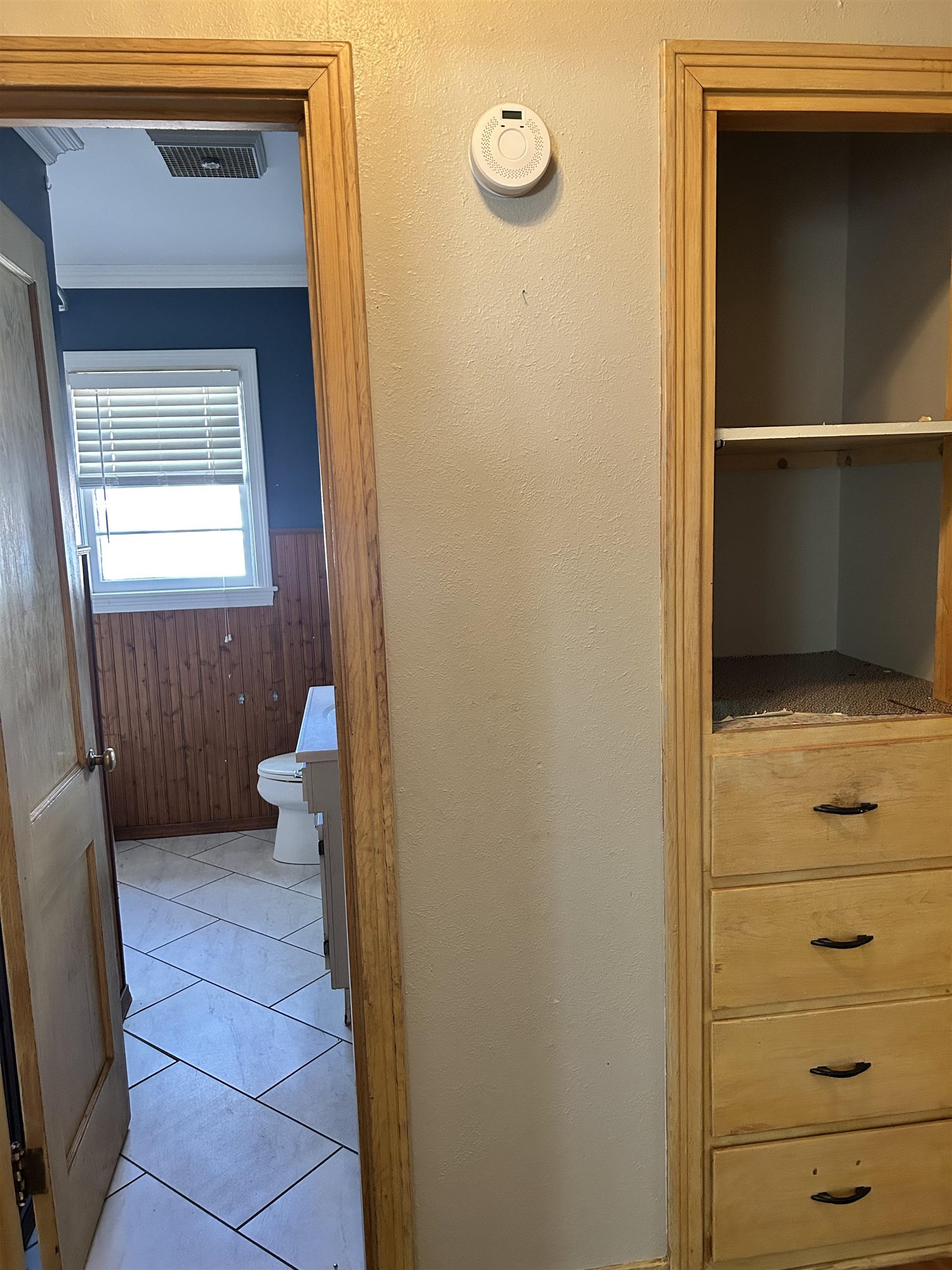 1208 Ann Winfield KS 67156