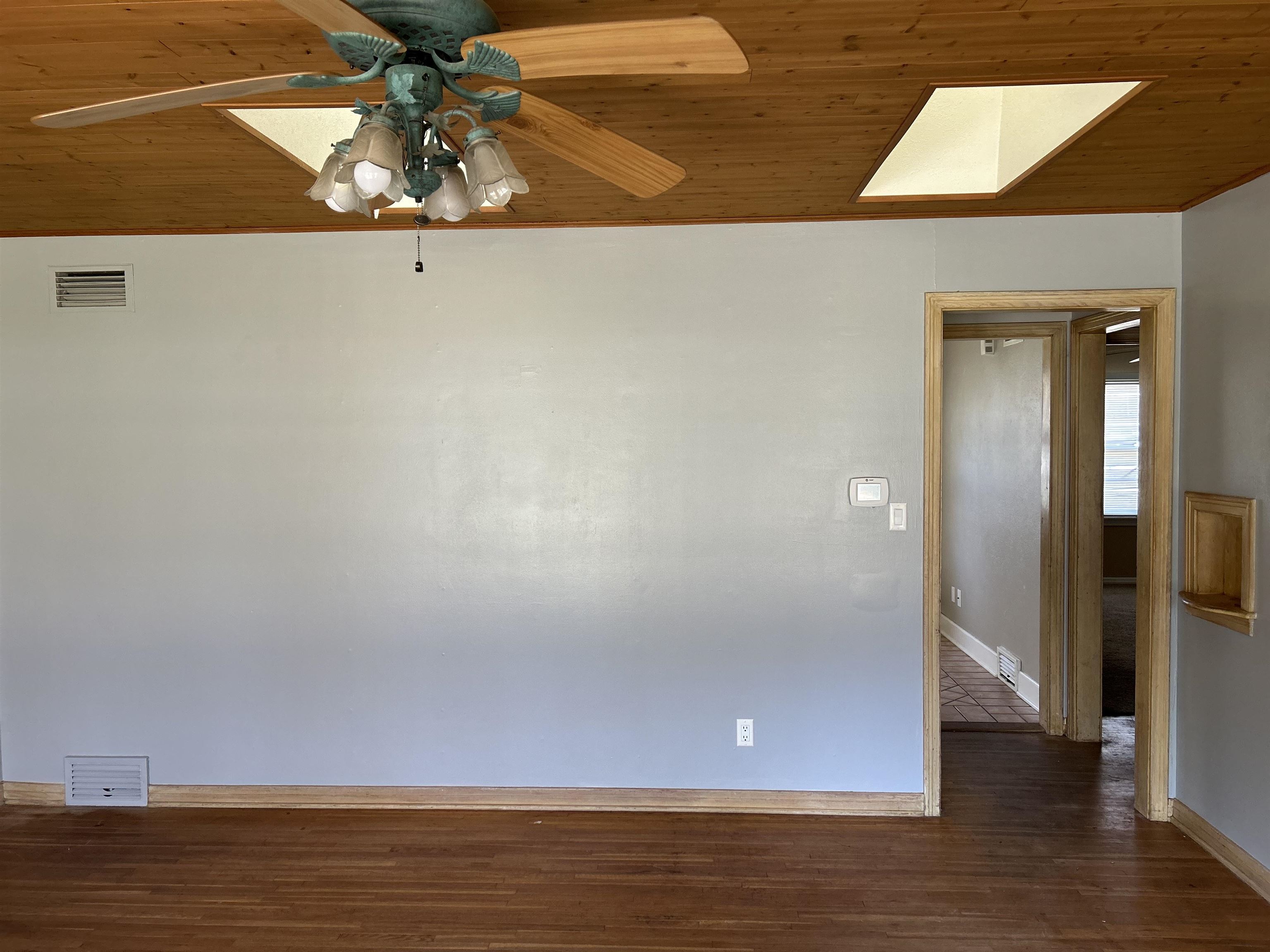 1208 Ann Winfield KS 67156