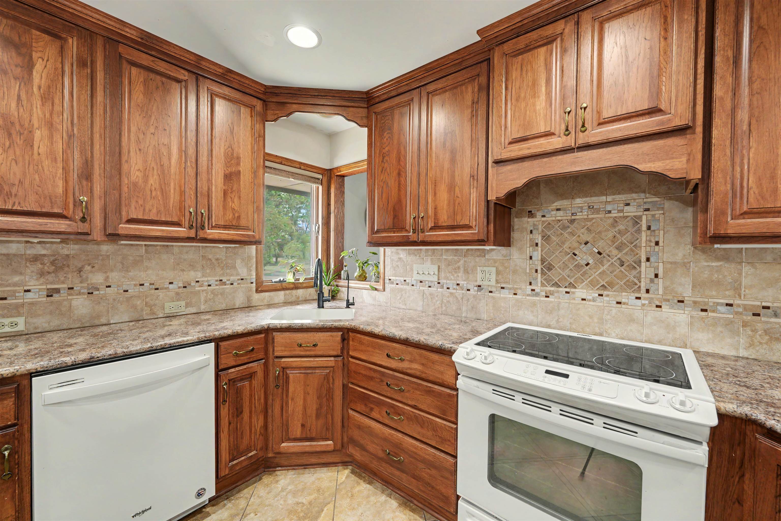 840 Pine Court Mcpherson KS 67460