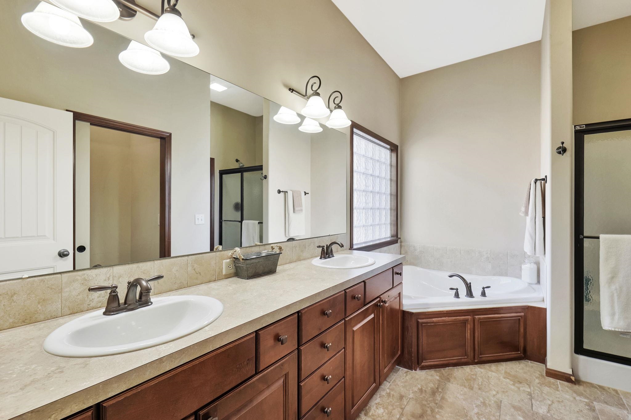 1011 N Beau Jardin Court Derby KS 67037