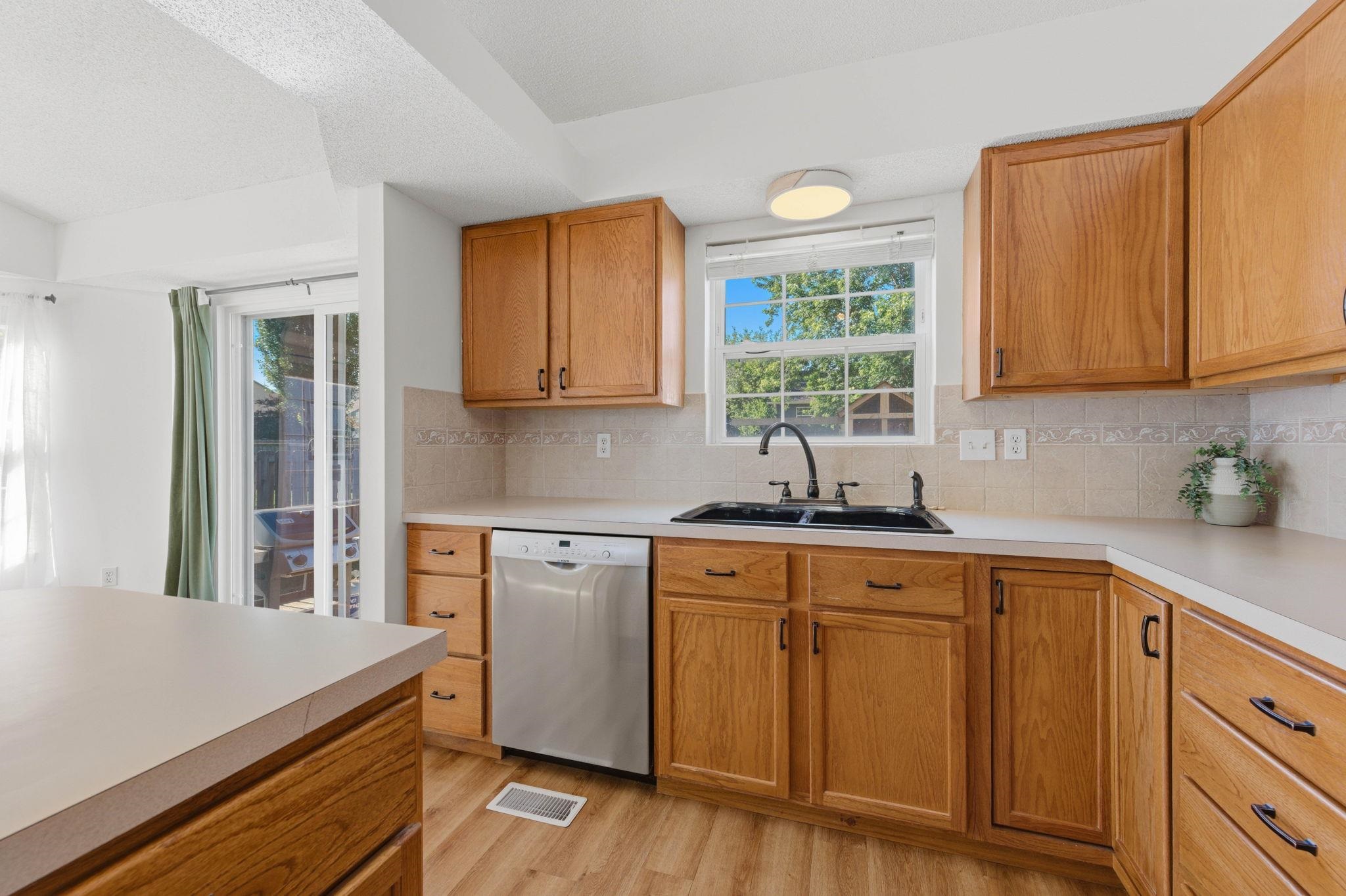 2537 E Cambridge Court Park City KS 67219