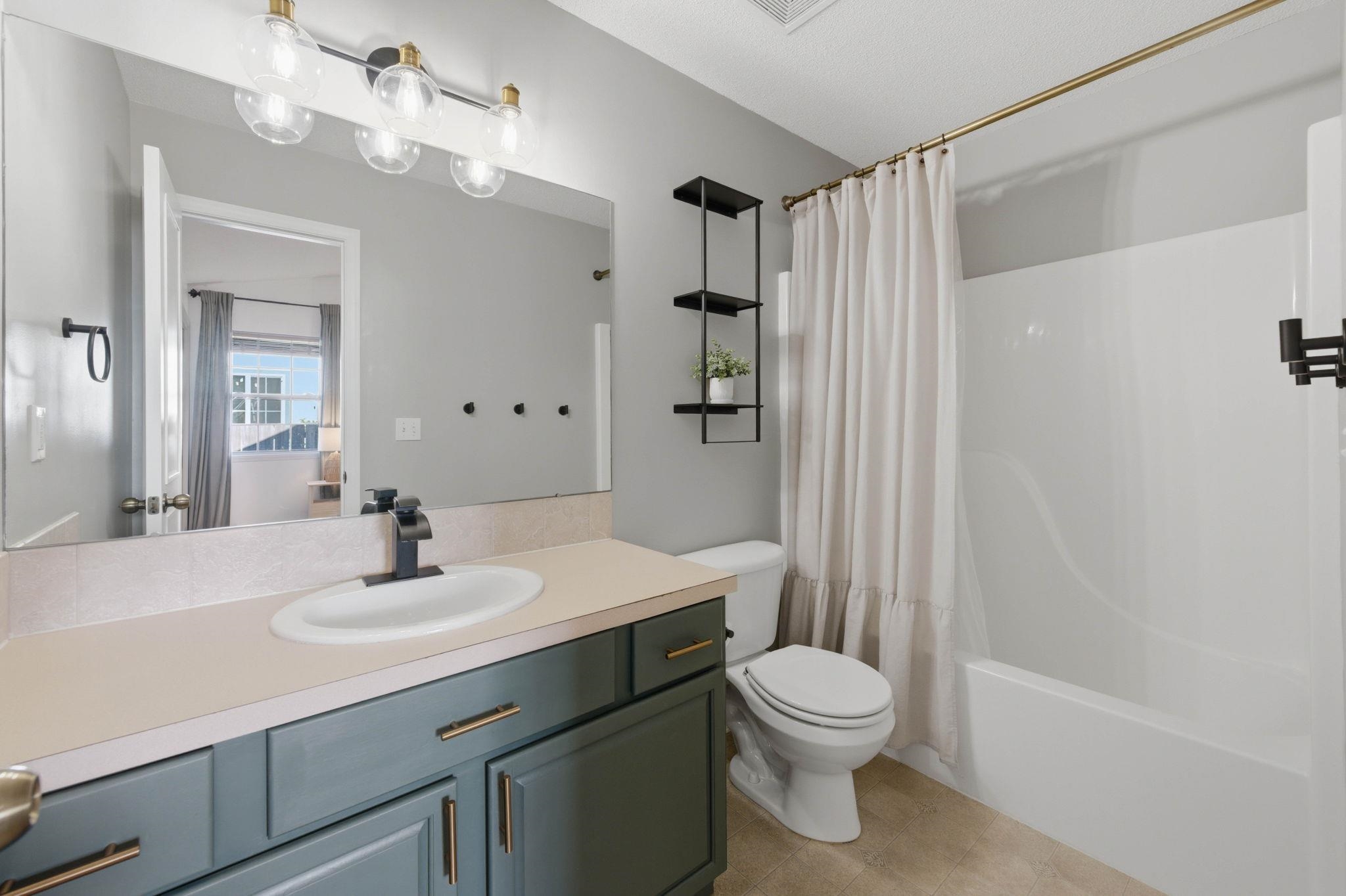 2537 E Cambridge Court Park City KS 67219