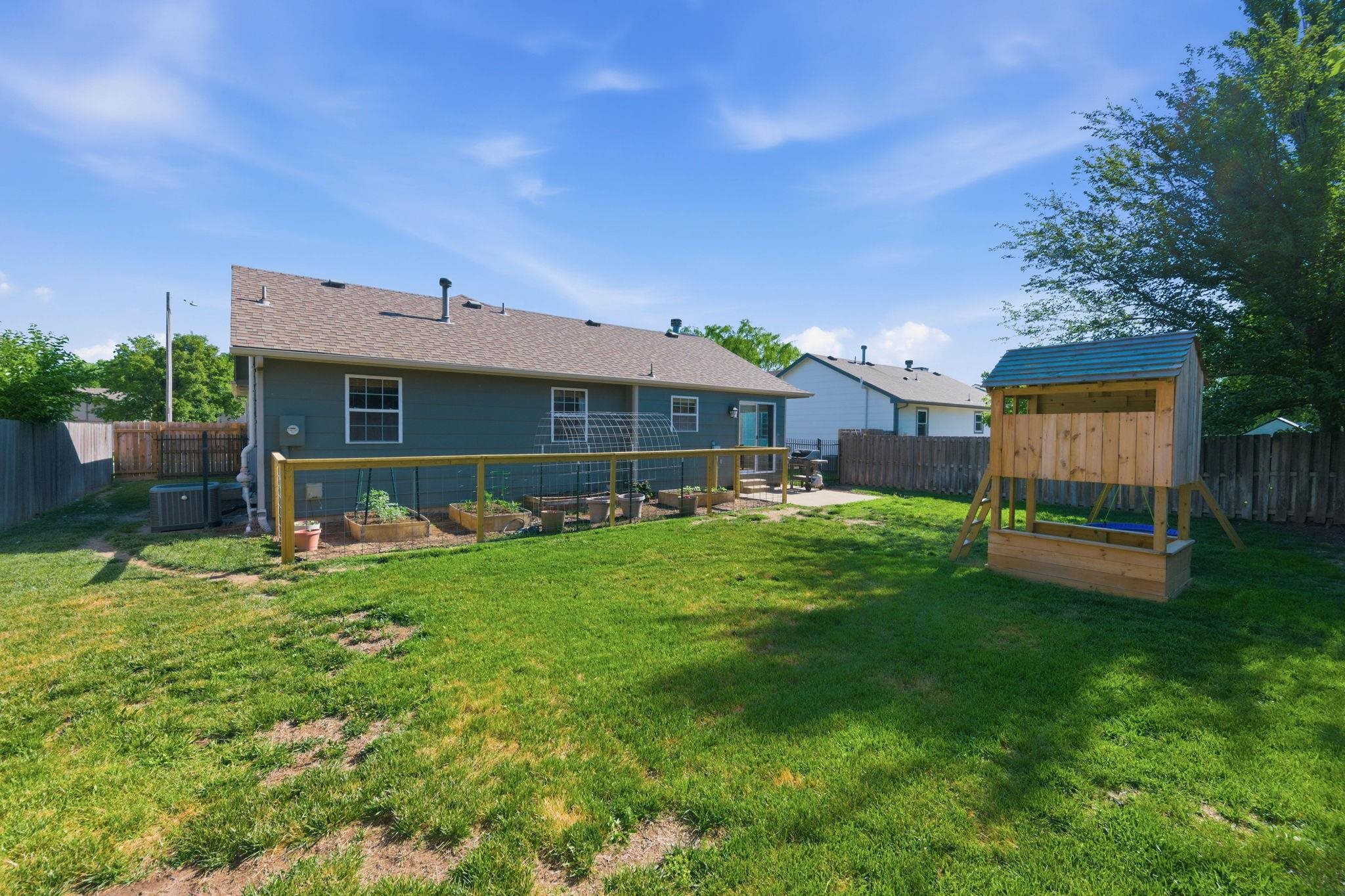 2537 E Cambridge Court Park City KS 67219