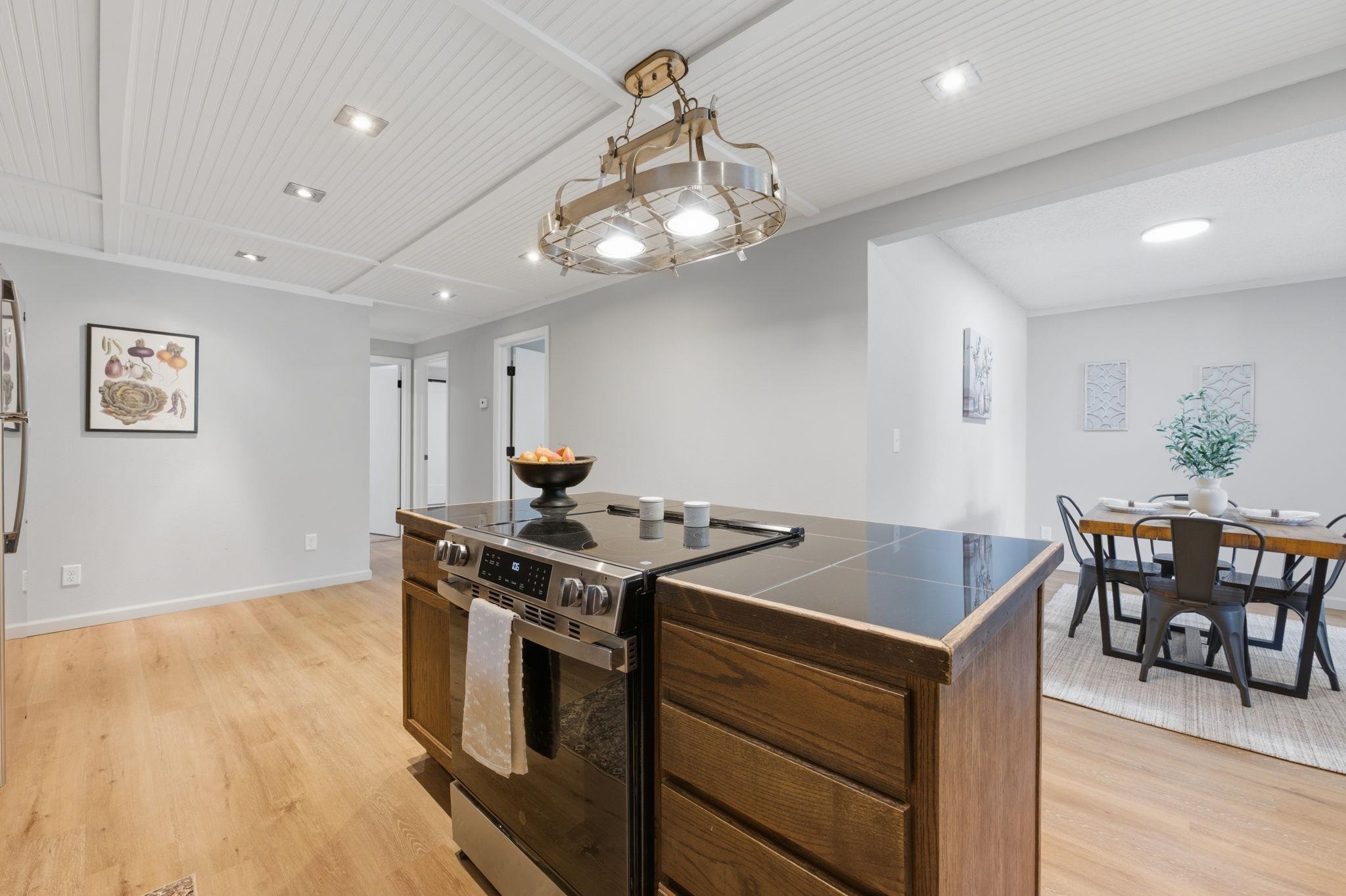 412 E 63rd Street N Park City KS 67219