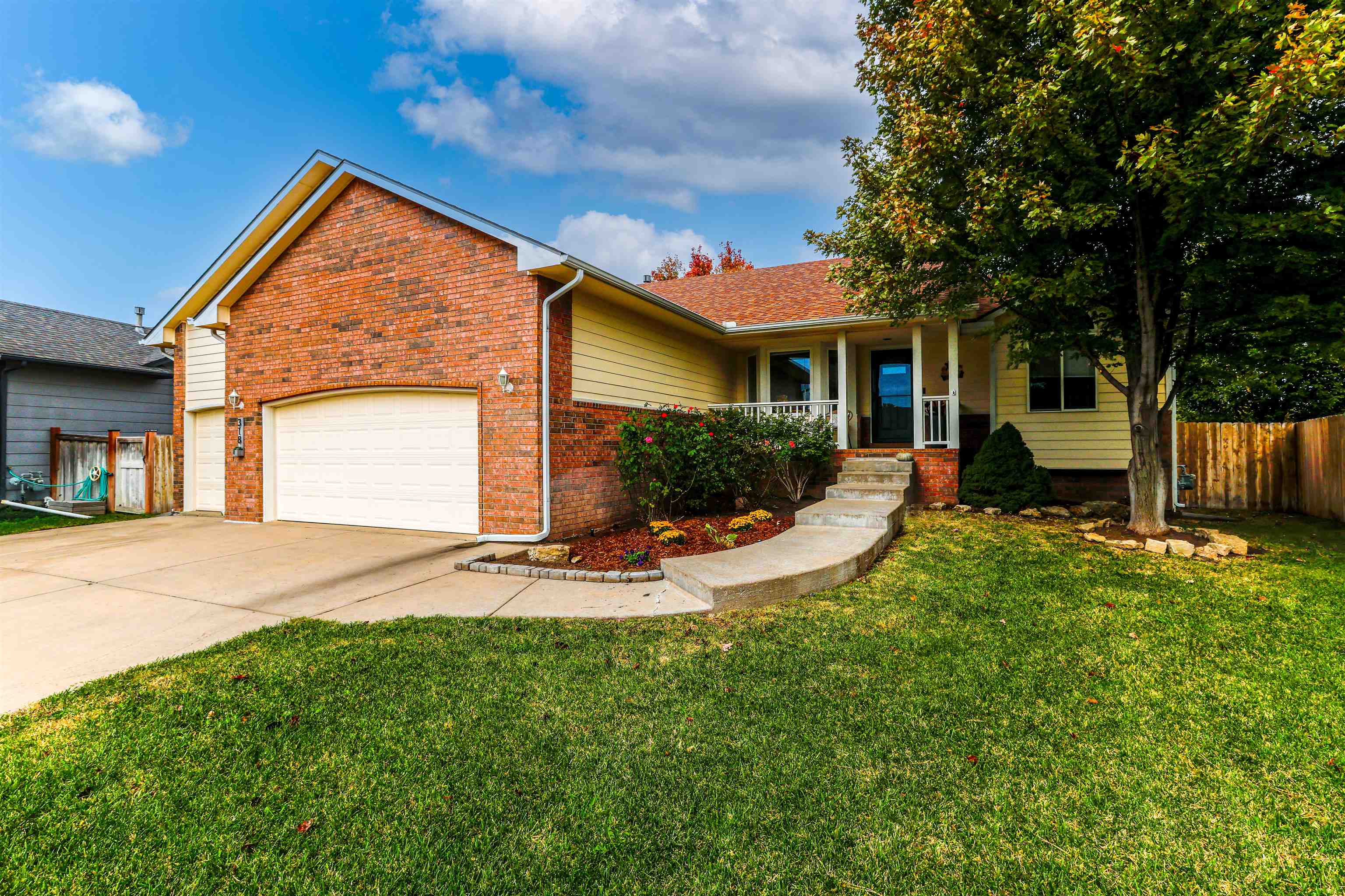 318 W Tuscany Andover KS 67002