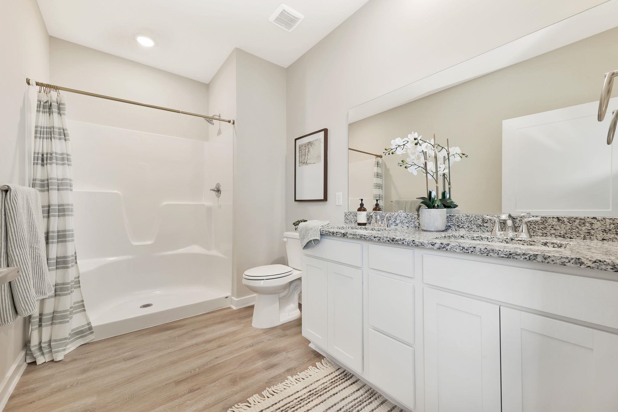 1607 N Emerald Valley Drive Mulvane KS 67110