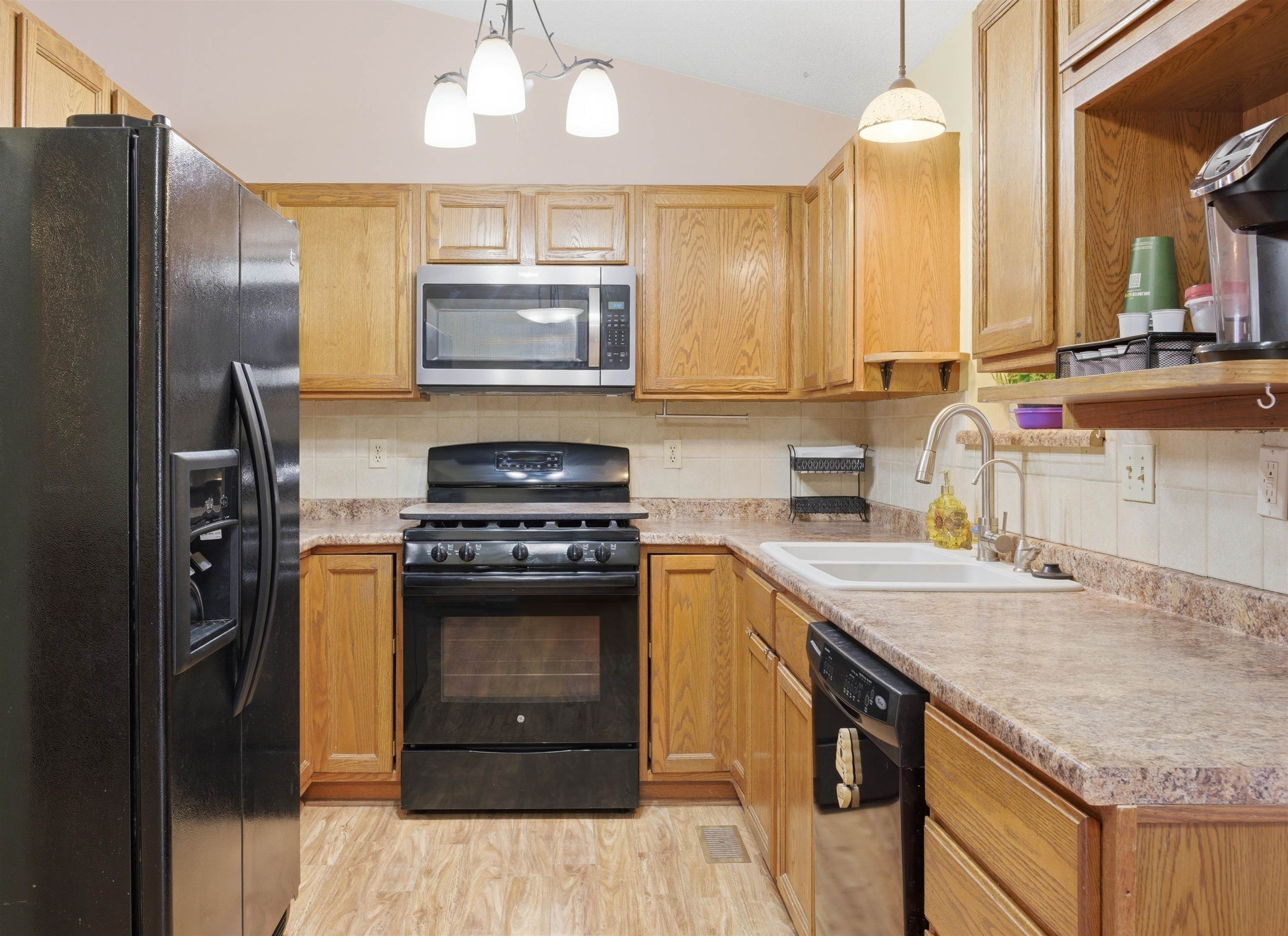 500 Deerfield Circle Valley Center KS 67147