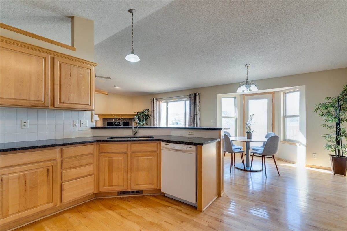 906 S Glenmoor Wichita KS 67207