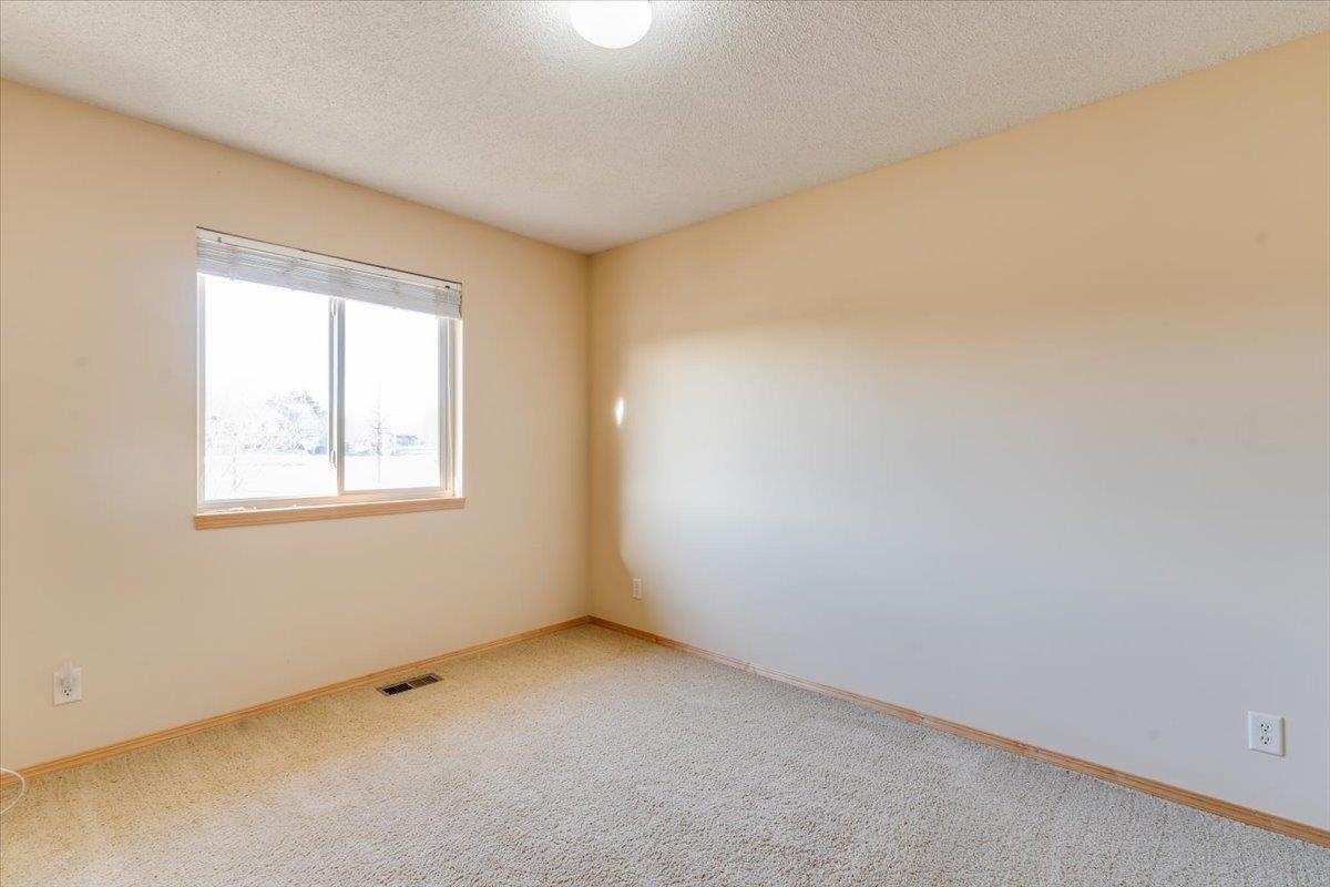906 S Glenmoor Wichita KS 67207