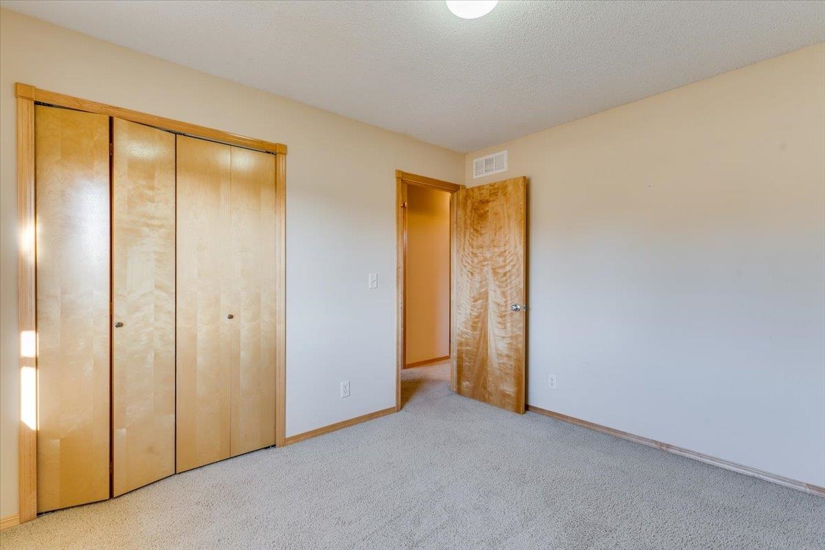 906 S Glenmoor Wichita KS 67207