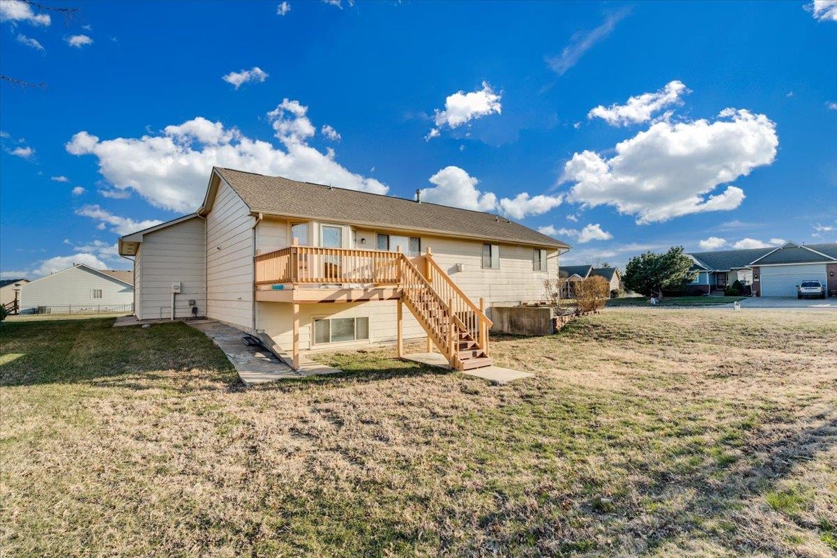 906 S Glenmoor Wichita KS 67207