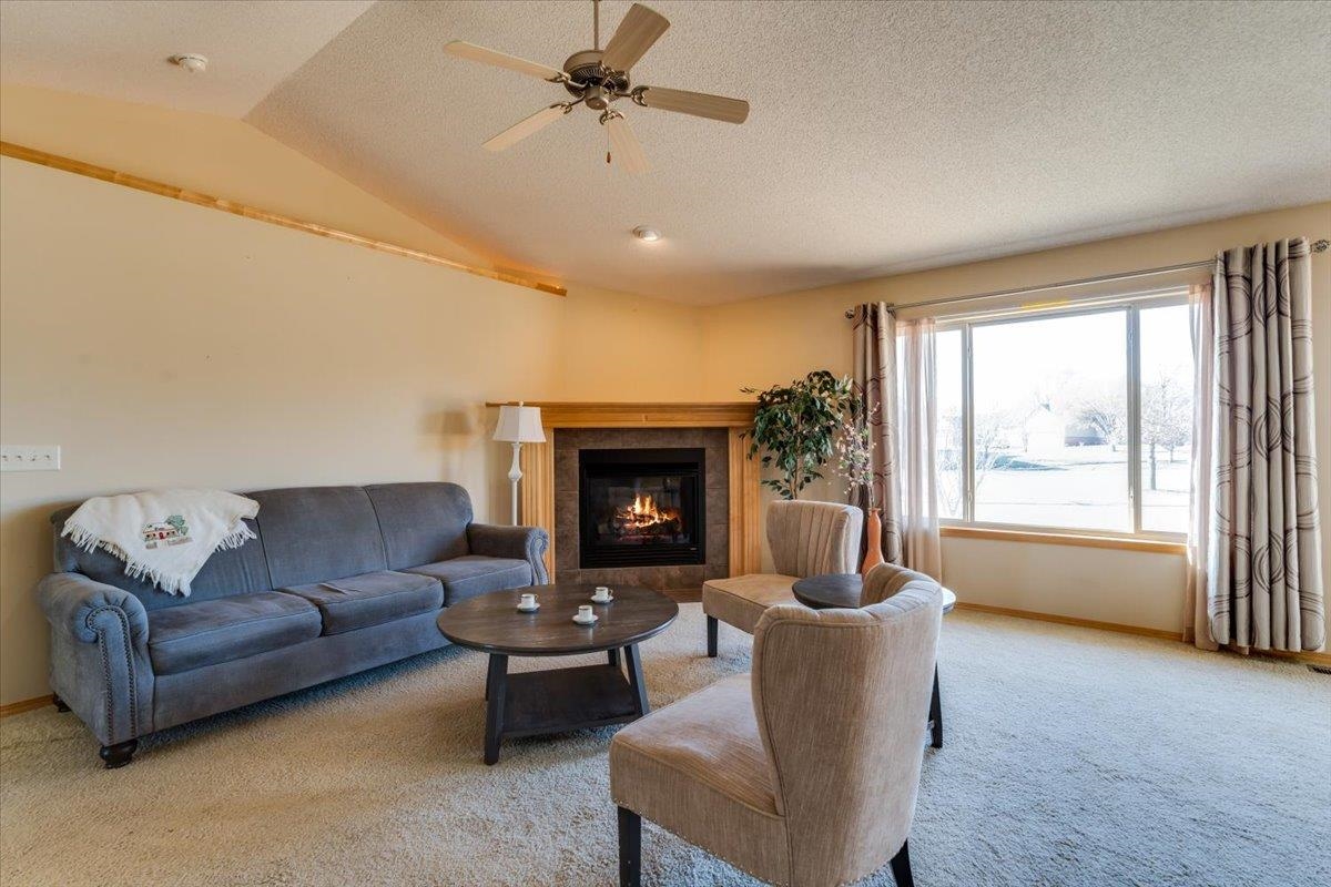 906 S Glenmoor Wichita KS 67207