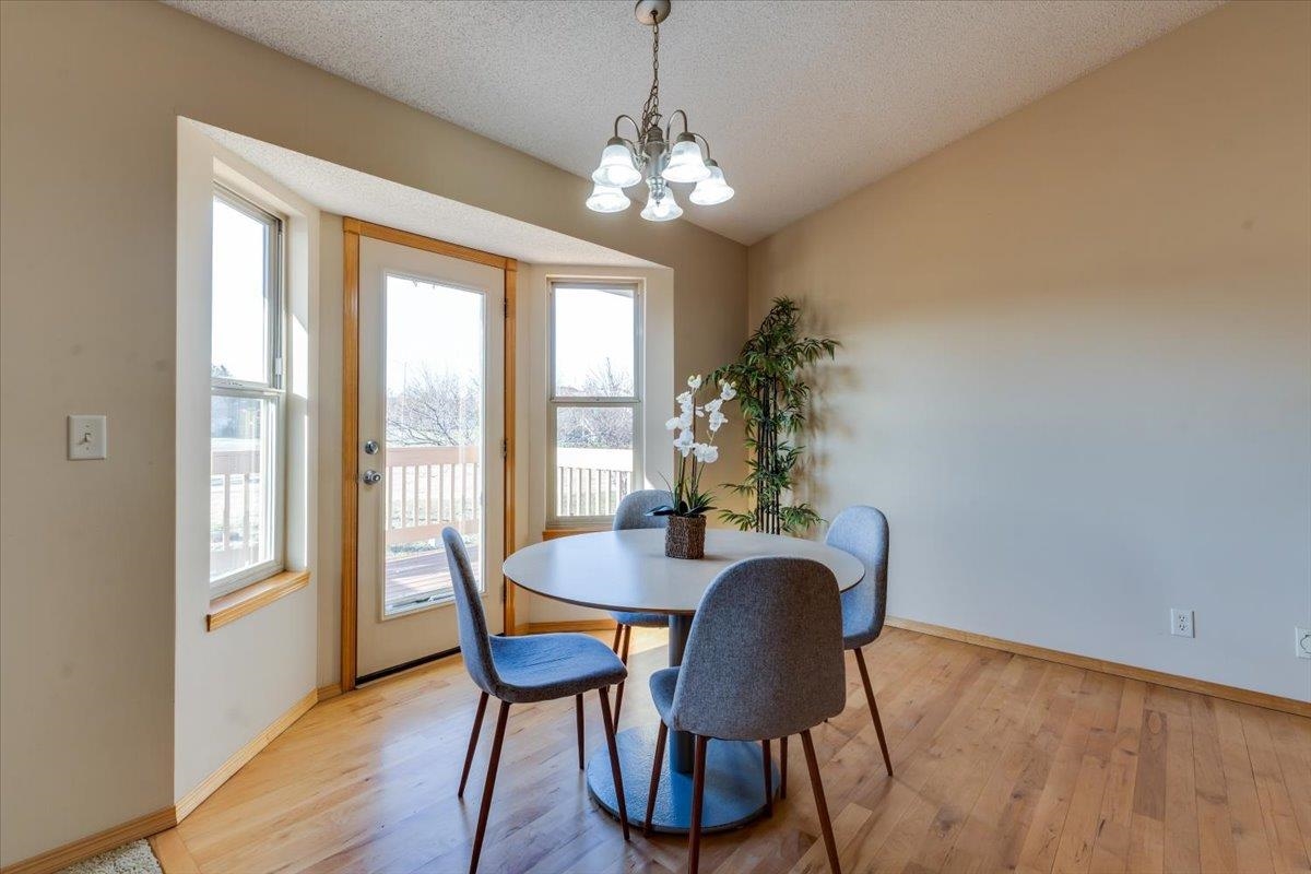 906 S Glenmoor Wichita KS 67207