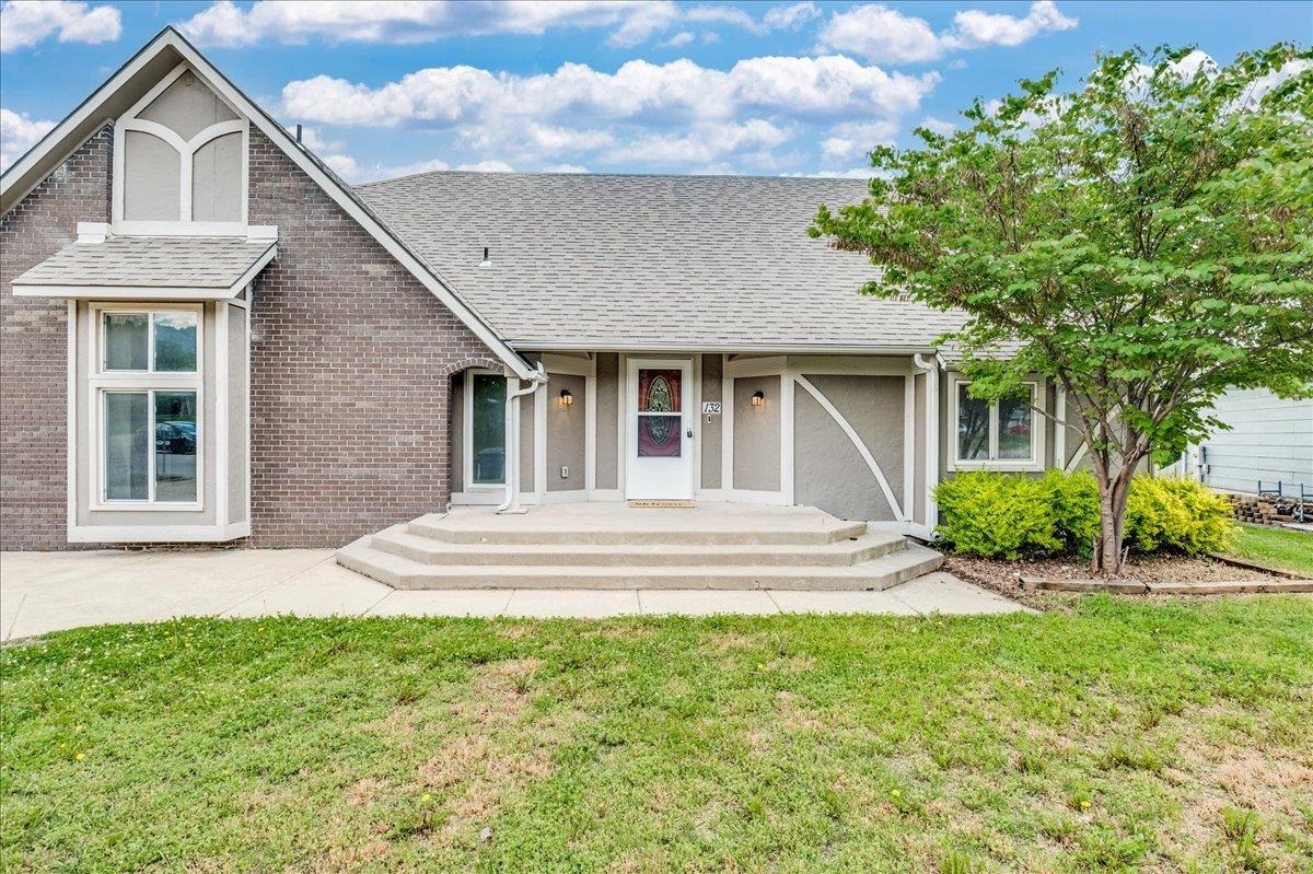 132 Timberlane Drive Haysville KS 67060