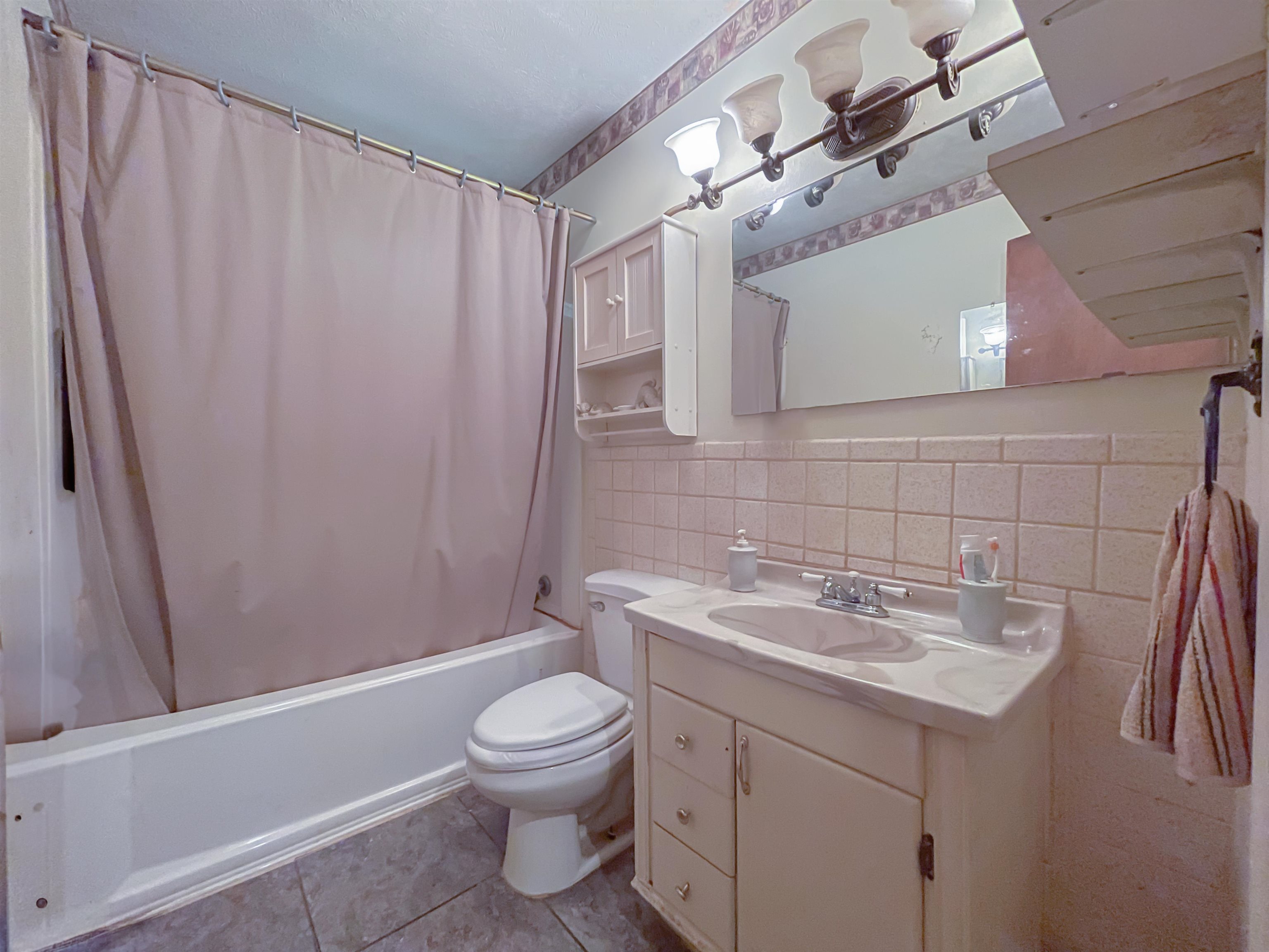 233 E Radio Lane Arkansas City KS 67005