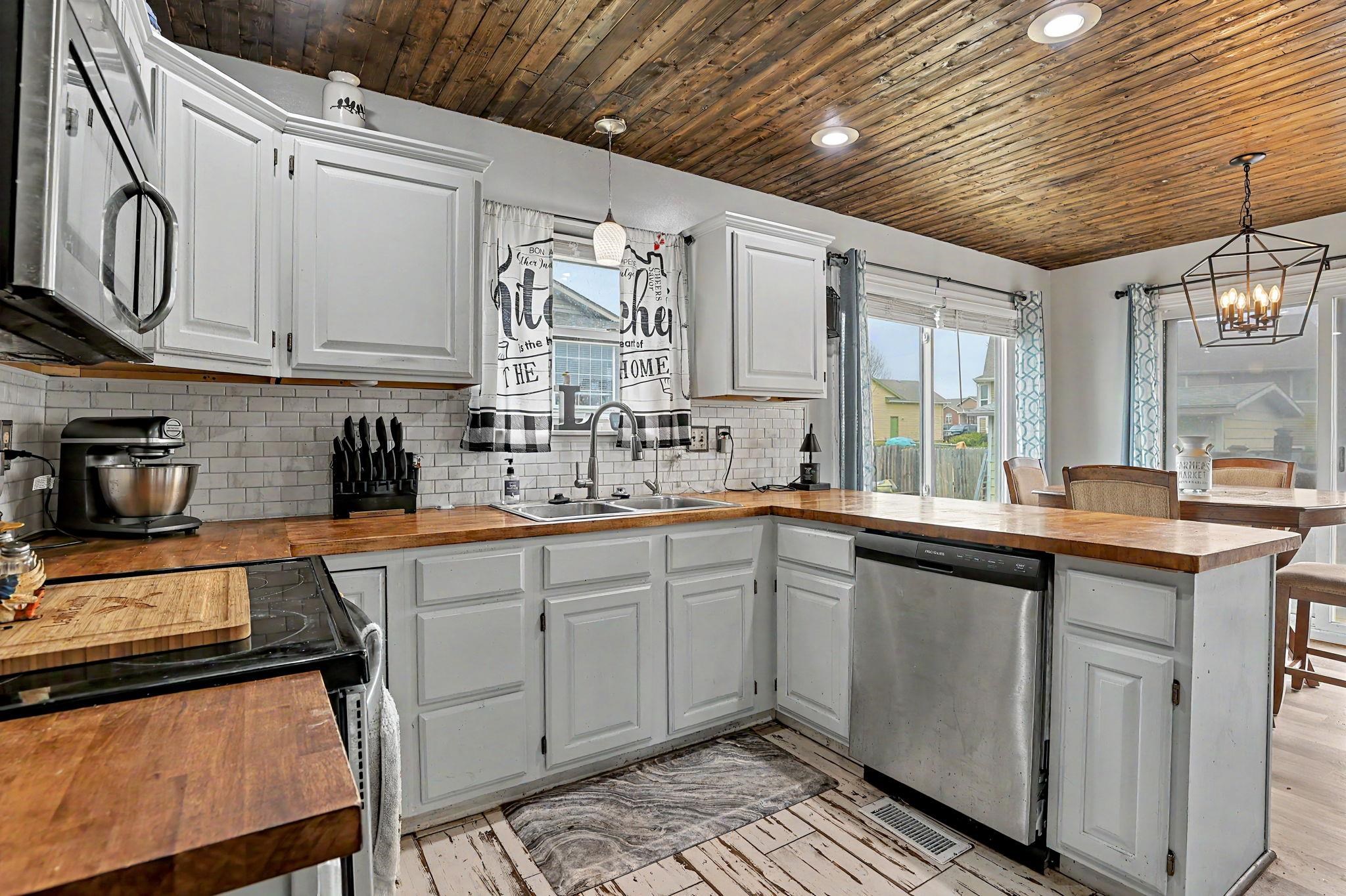 2712 Rushwood Drive Augusta KS 67010