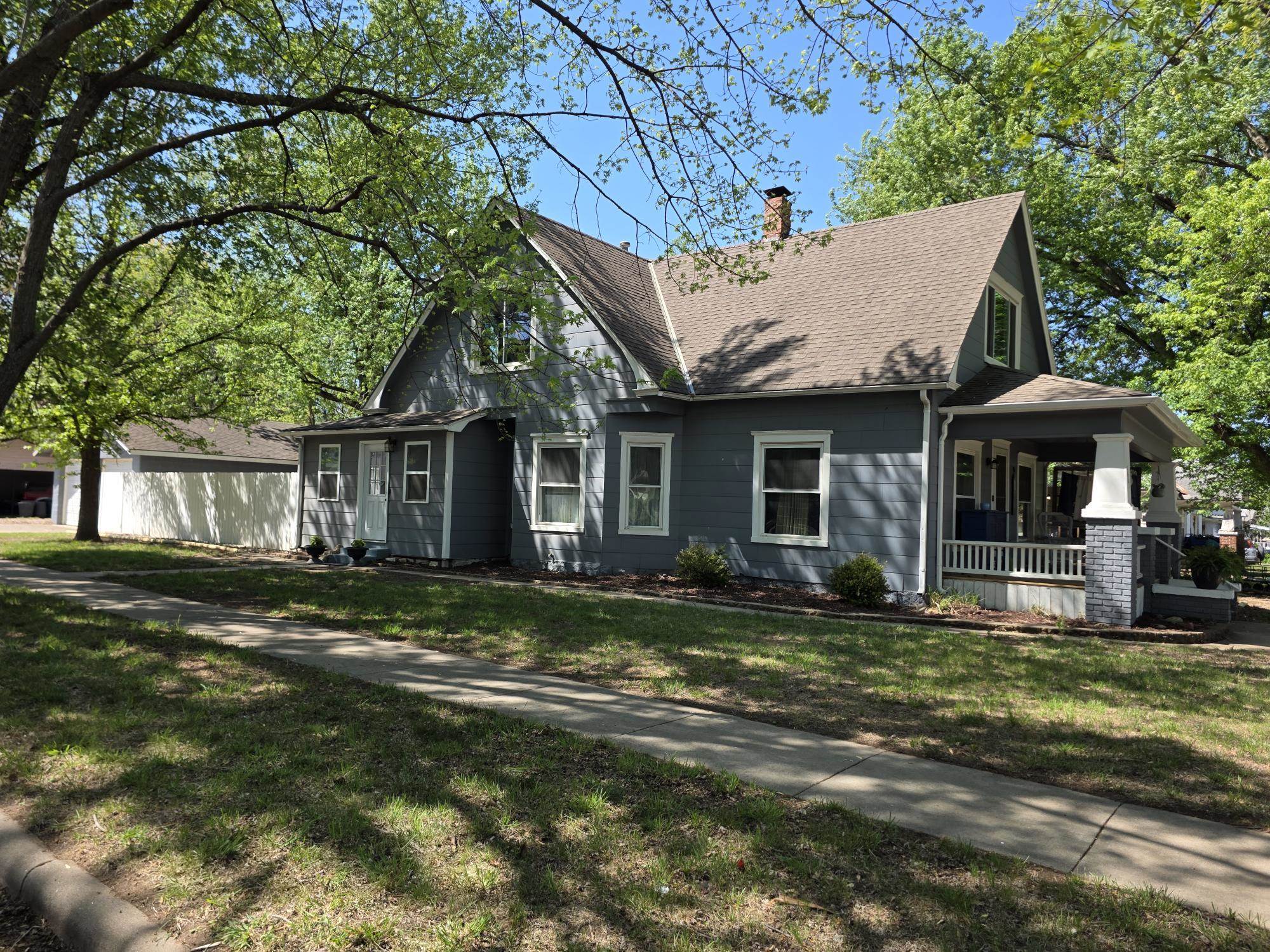 821 E 14th Winfield KS 67156