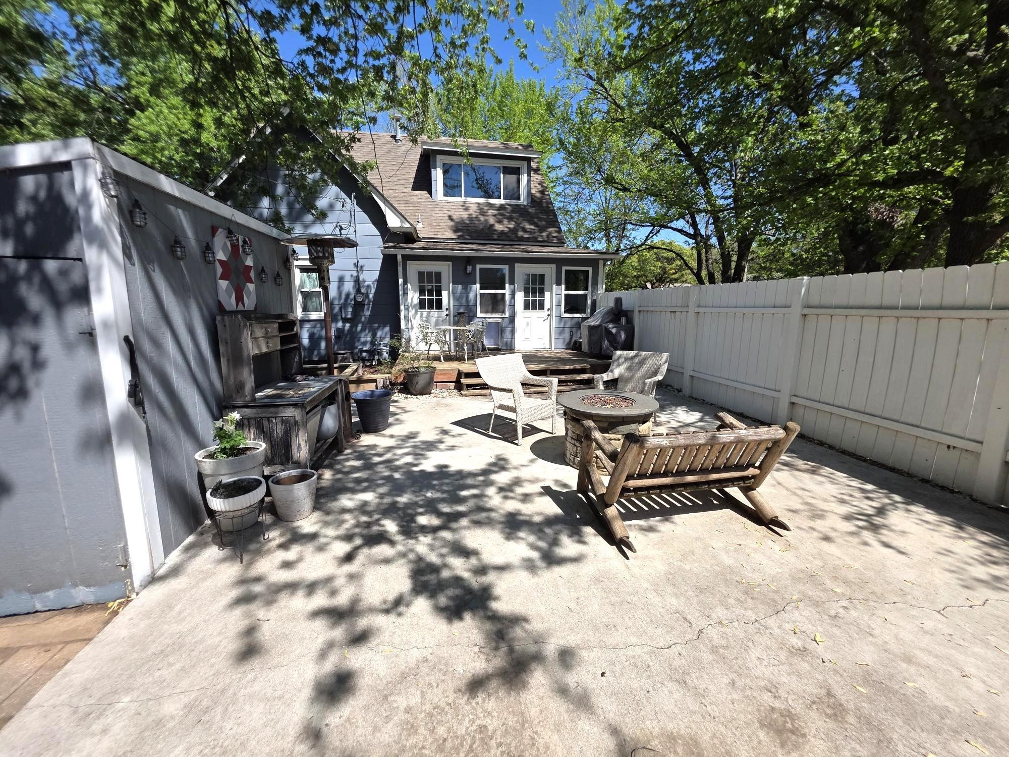 821 E 14th Winfield KS 67156