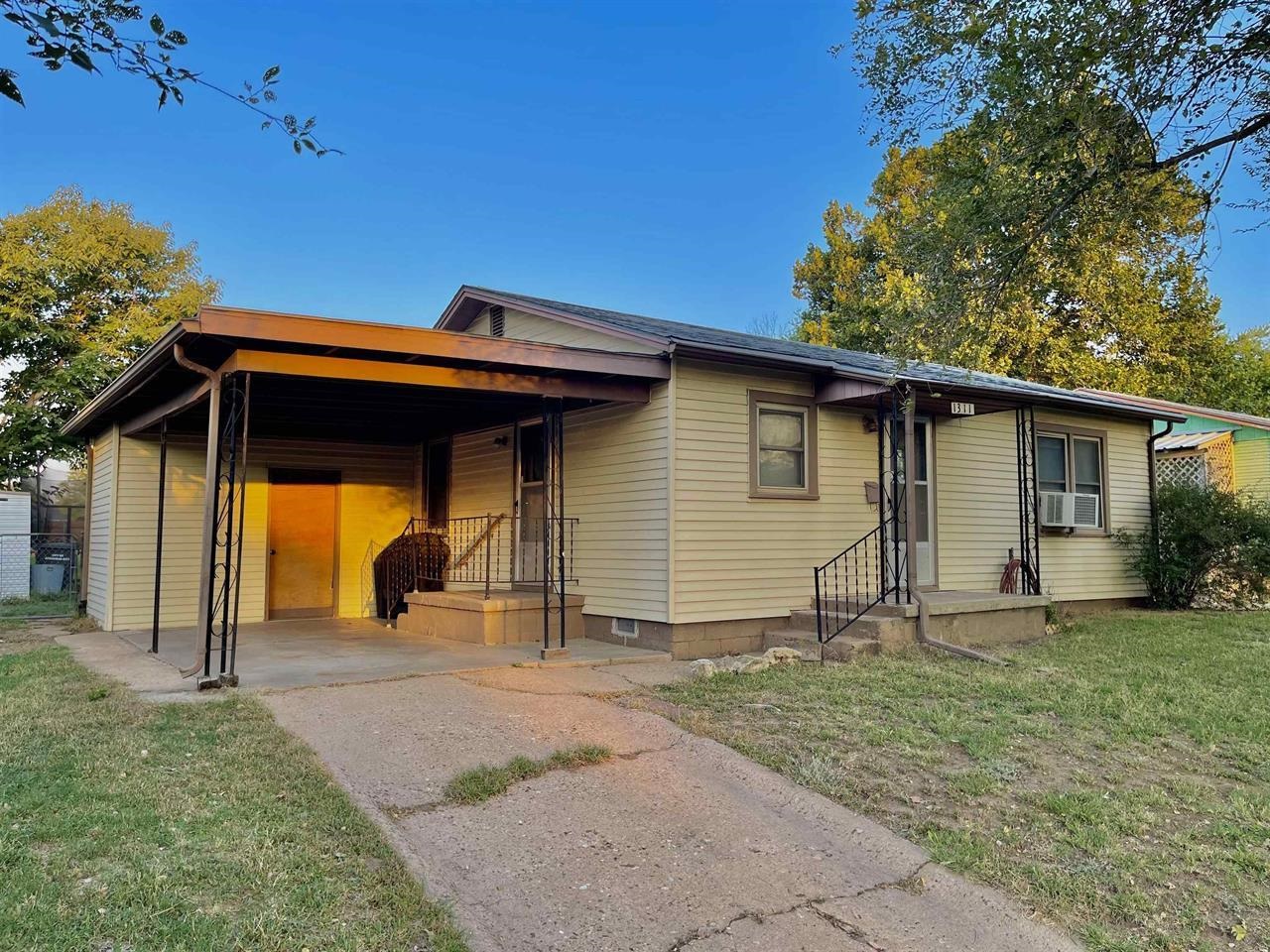 1311 N 9th Street Arkansas City KS 67005