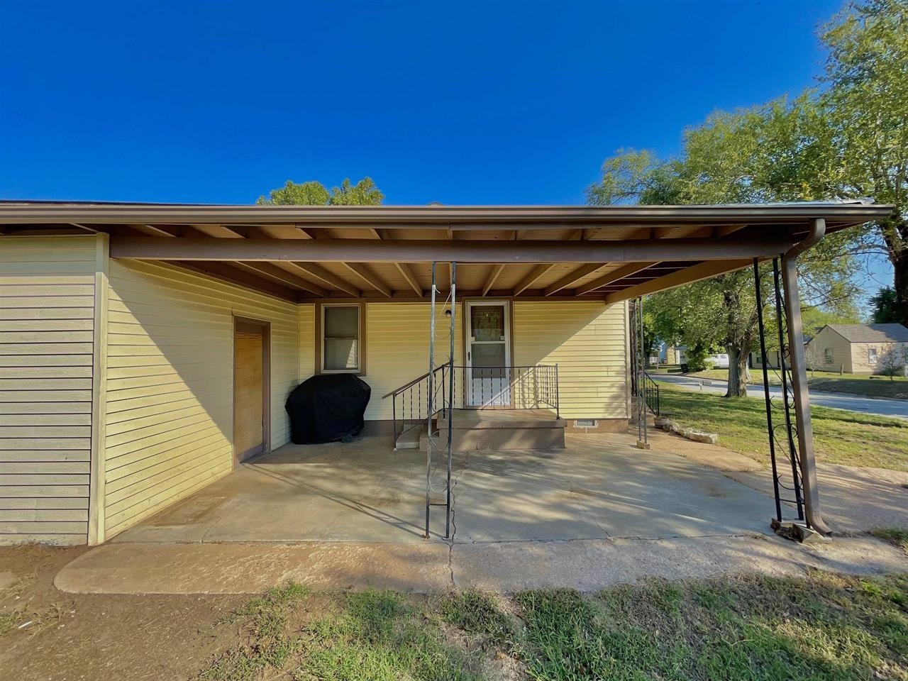 1311 N 9th Street Arkansas City KS 67005