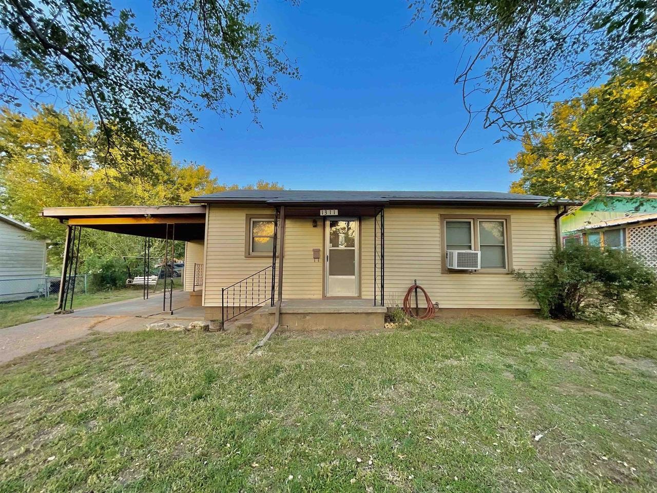 1311 N 9th Street Arkansas City KS 67005