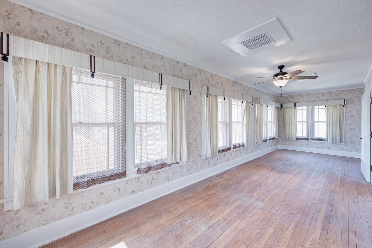 411 N B Street Arkansas City KS 67005