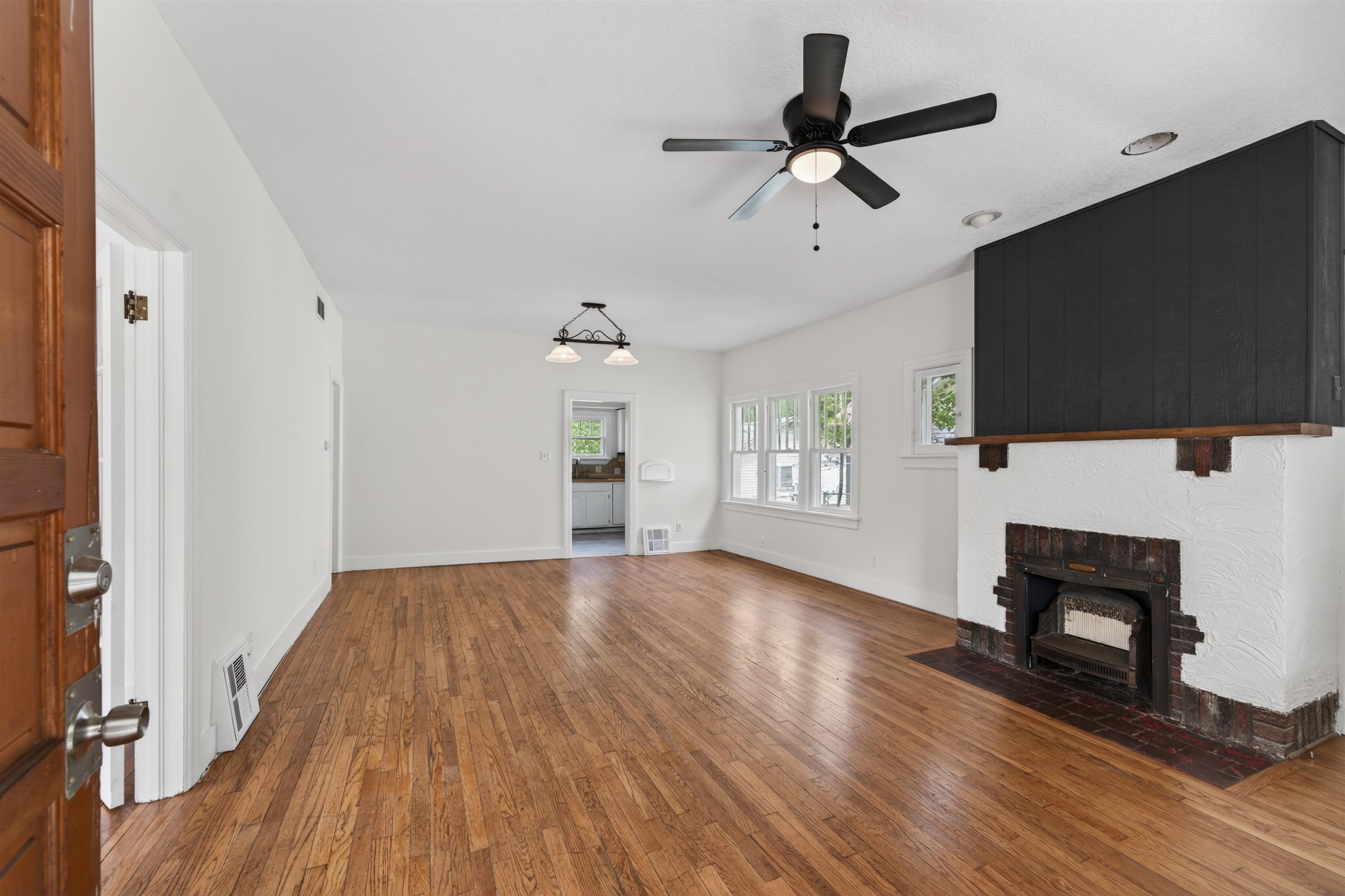 1957 S Market Street Wichita KS 67211