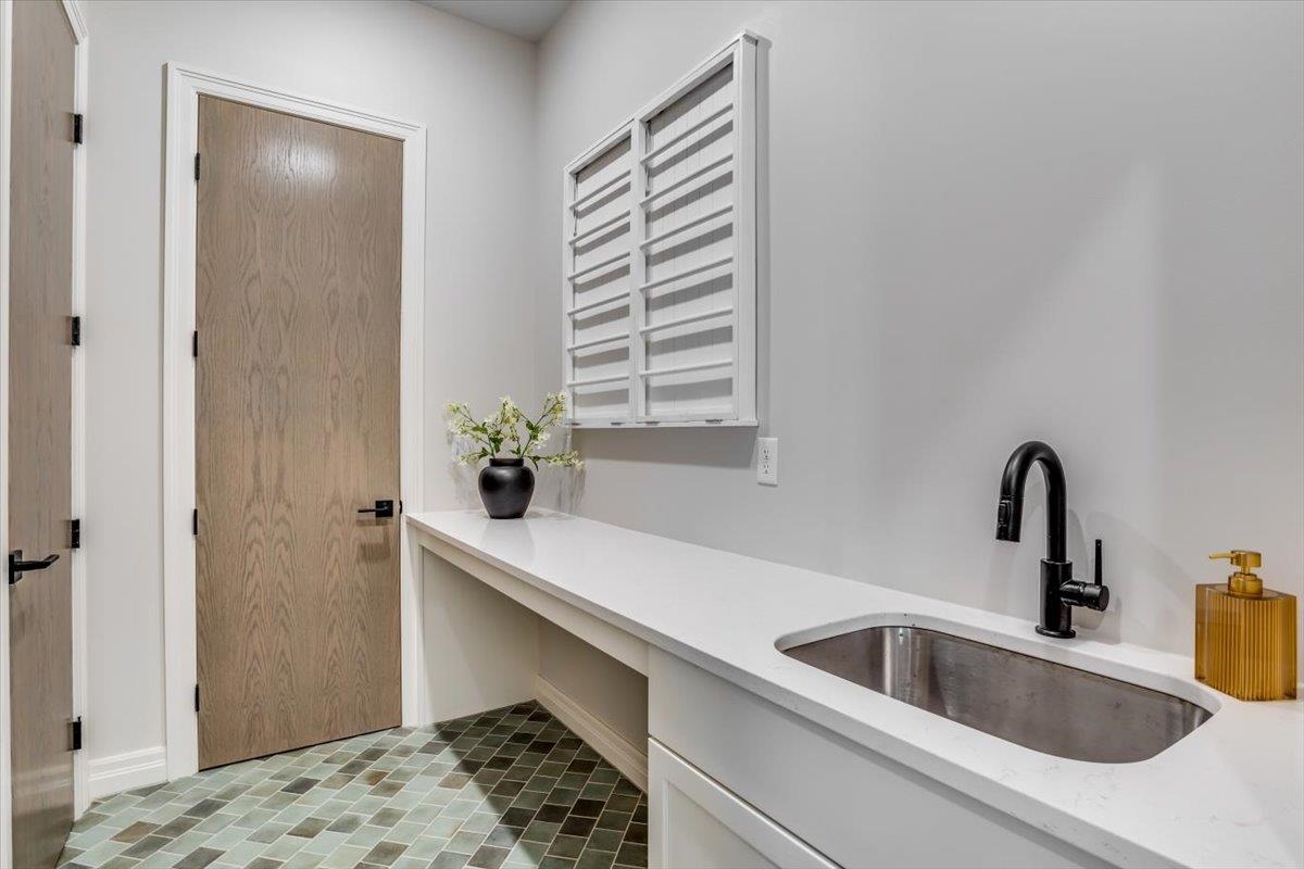 4782 N Ridge Port Court Wichita KS 67205