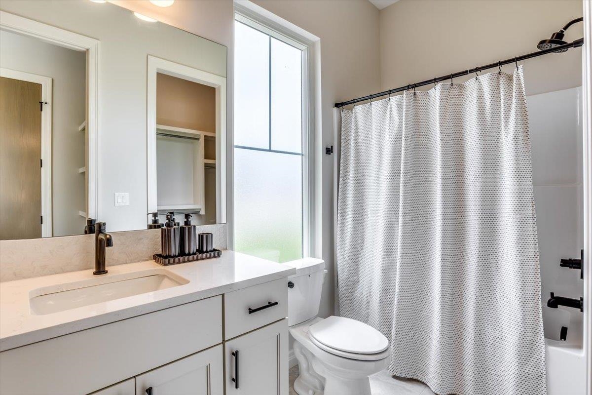 4782 N Ridge Port Court Wichita KS 67205
