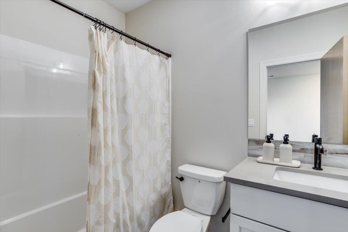 4782 N Ridge Port Court Wichita KS 67205