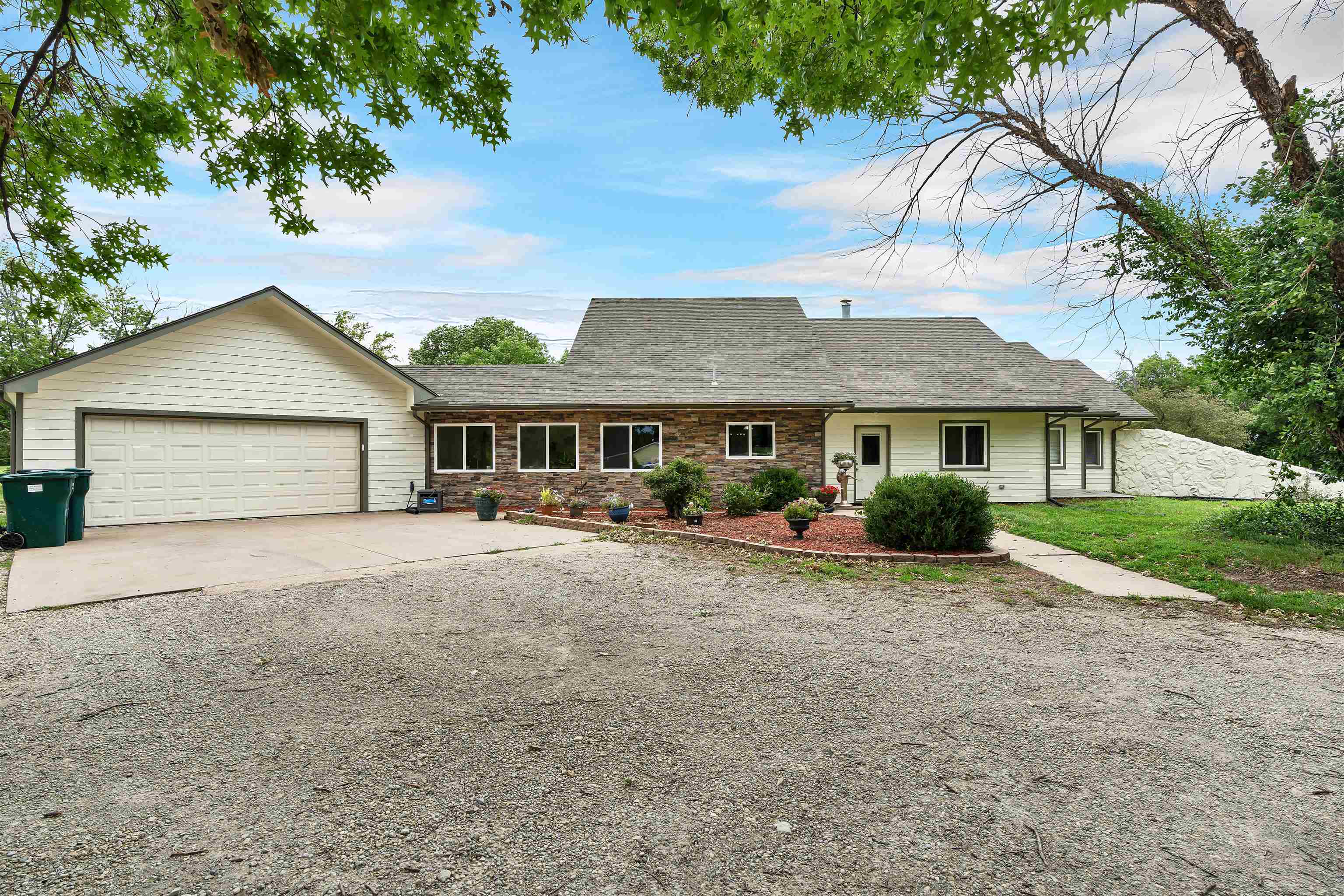 5671 Diamond Augusta KS 67010