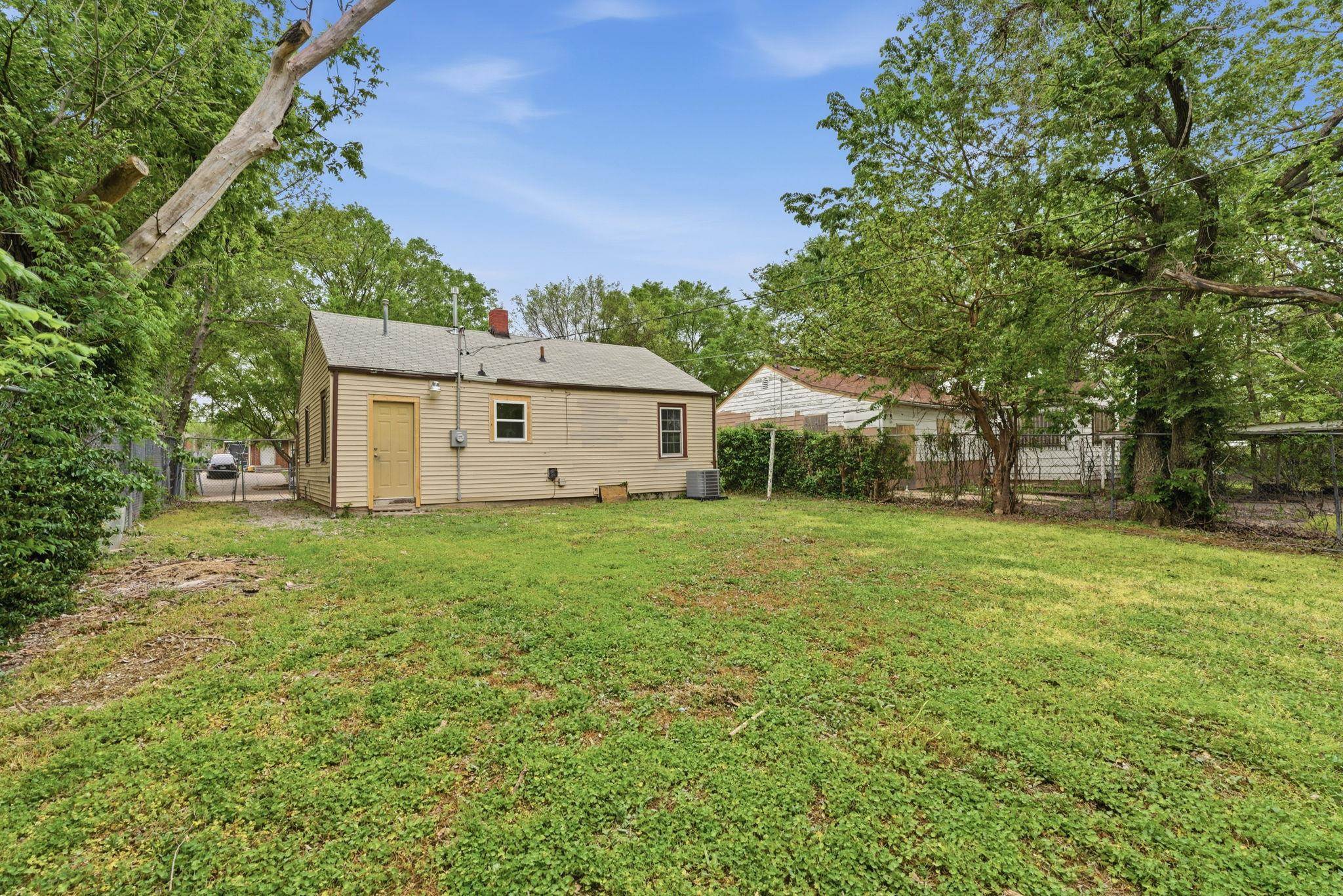 1833 N Green Street Wichita KS 67214