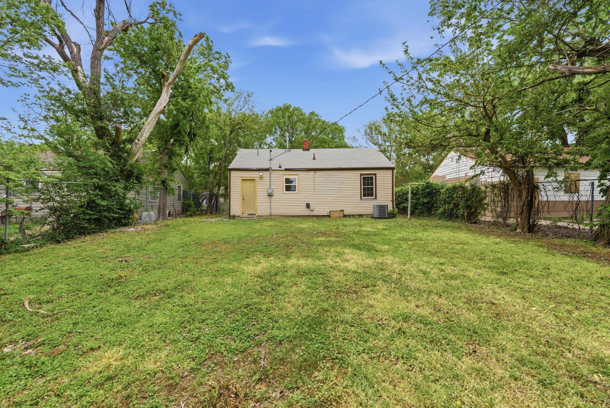 1833 N Green Street Wichita KS 67214
