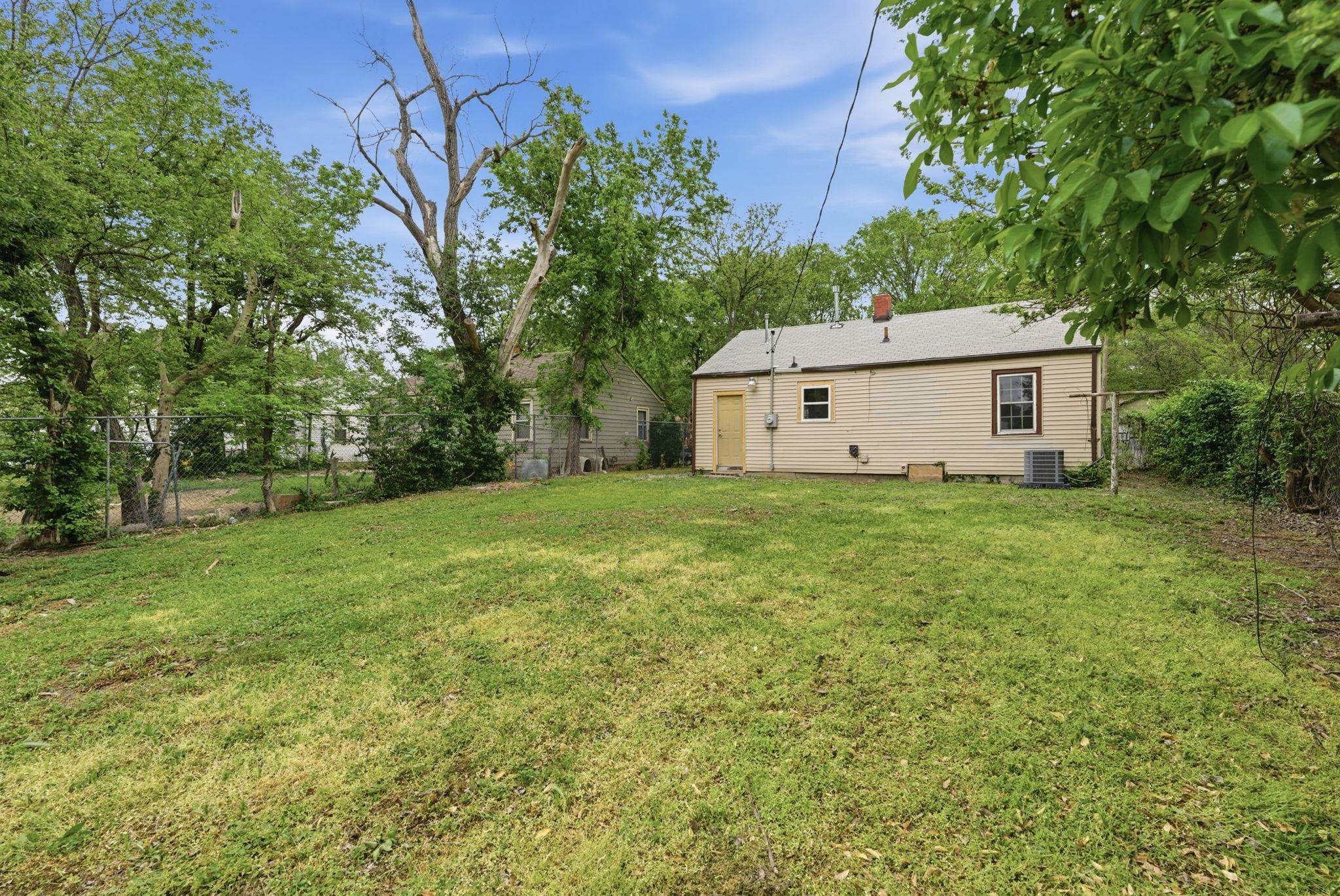 1833 N Green Street Wichita KS 67214