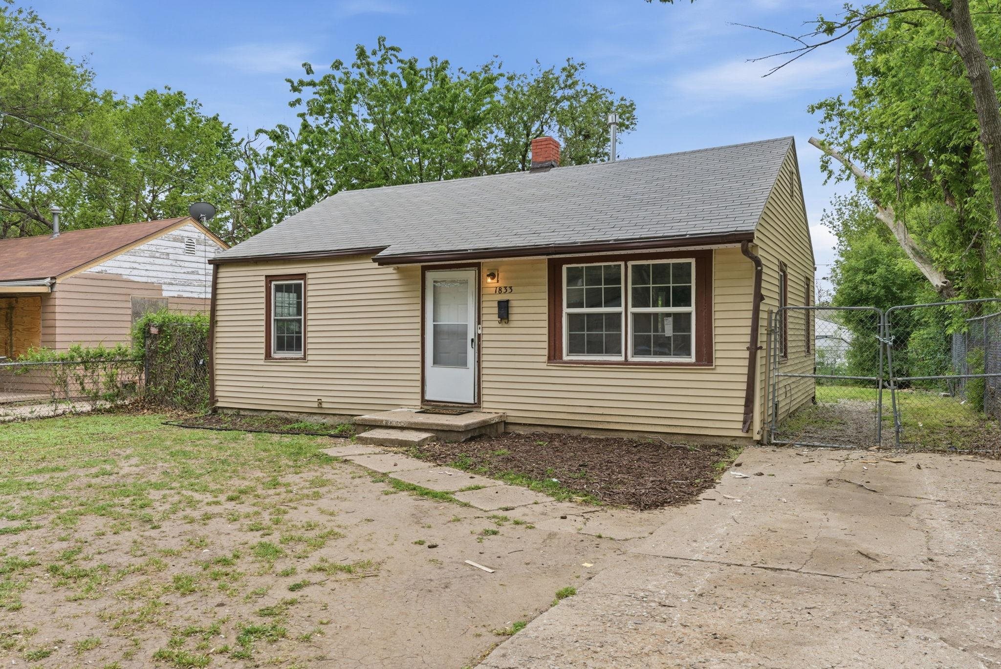 1833 N Green Street Wichita KS 67214