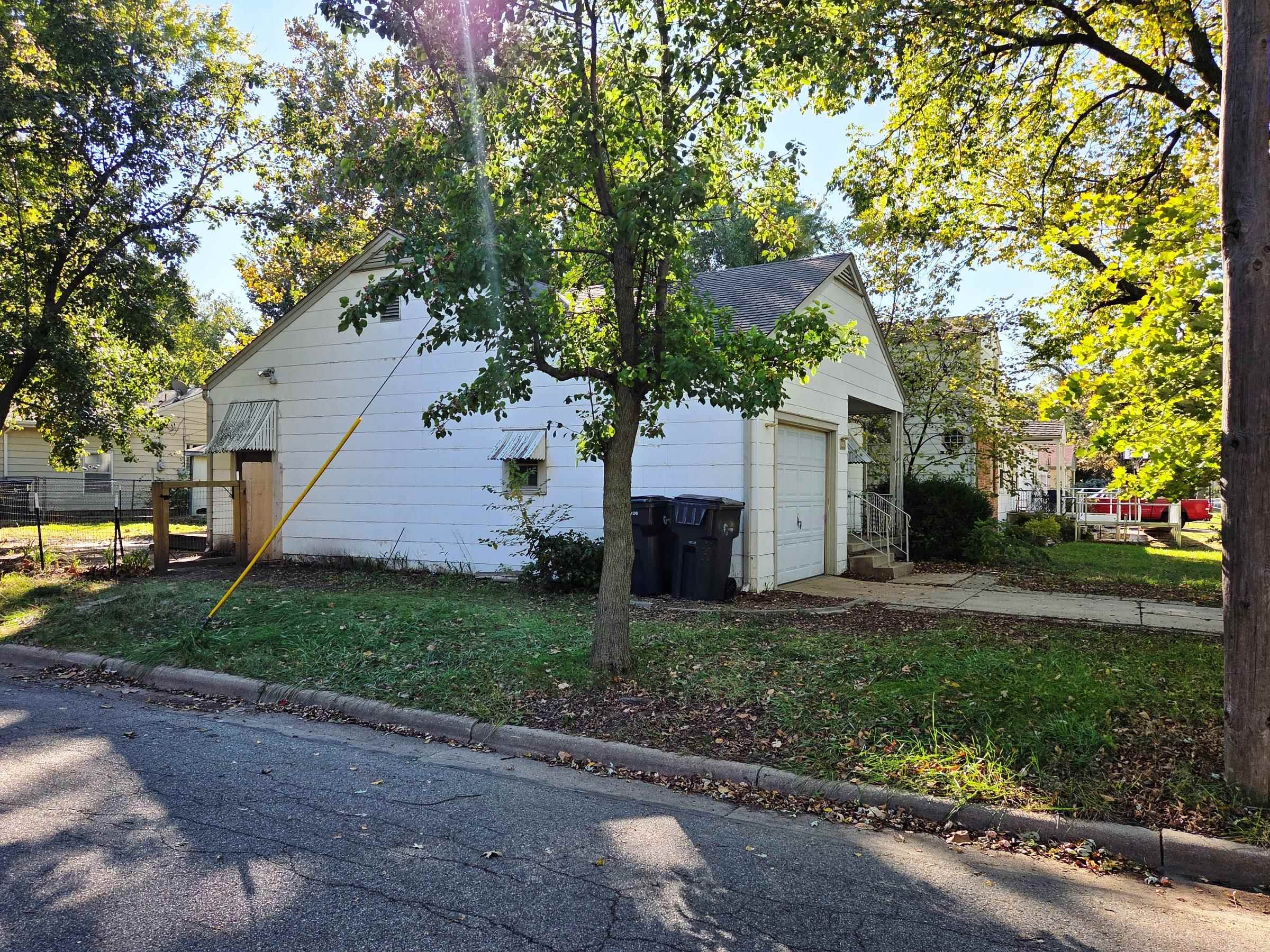 820 Grandview Avenue Newton KS 67114
