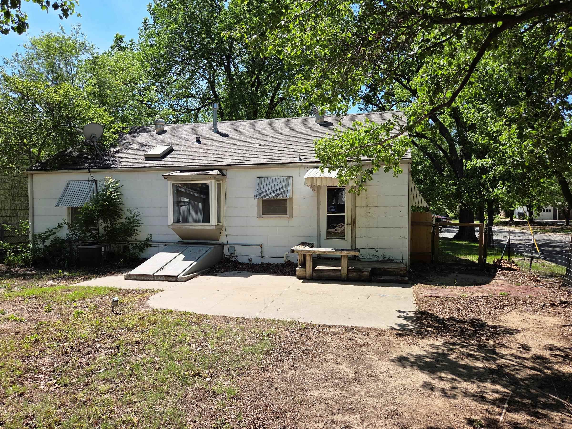 820 Grandview Avenue Newton KS 67114
