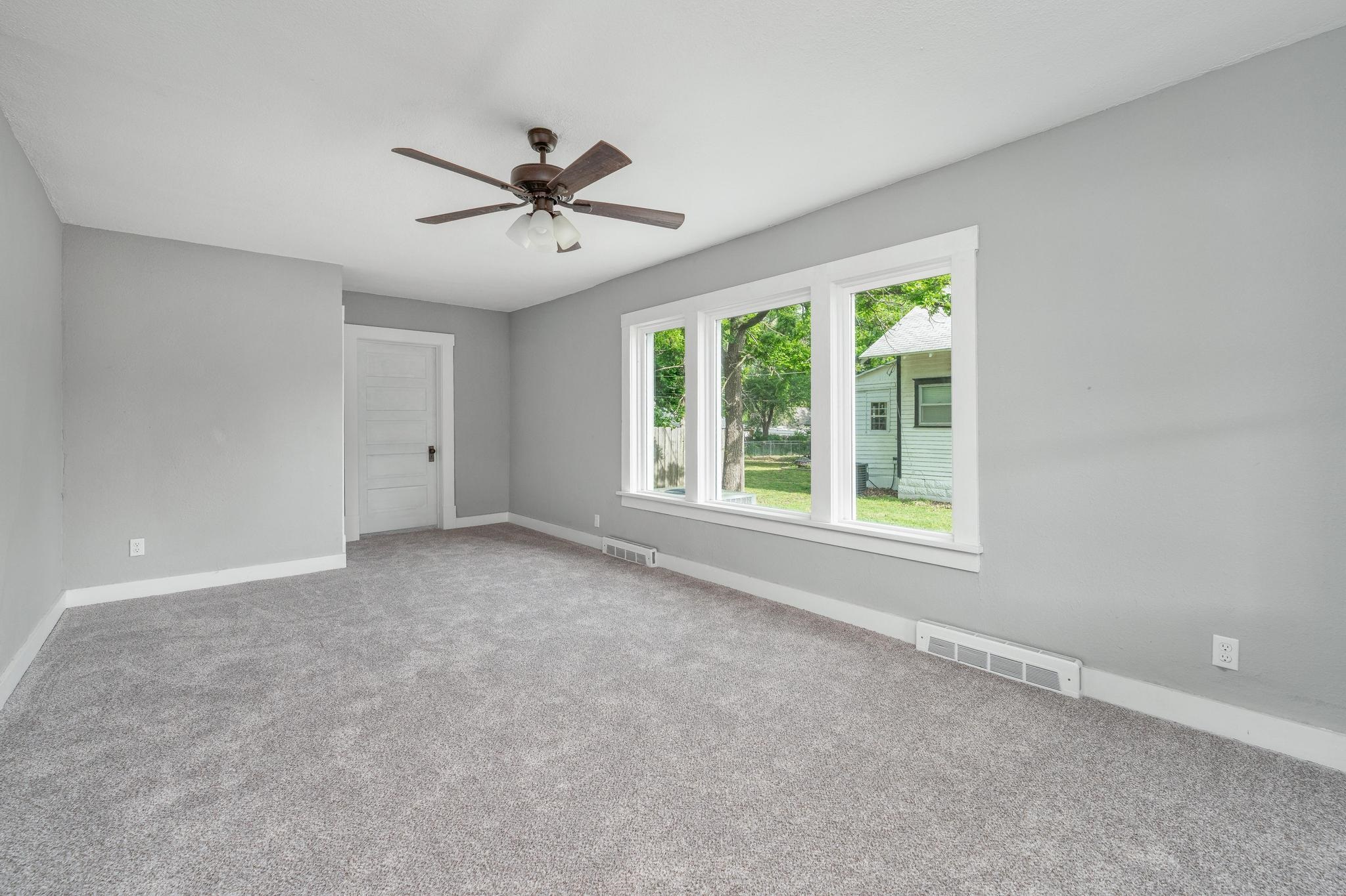 901 N Merchant Street Belle Plaine KS 67013