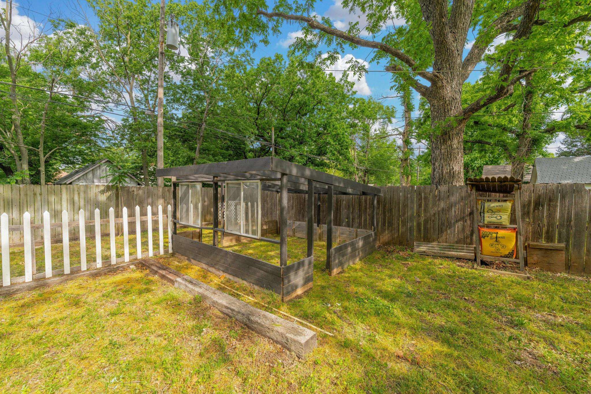901 N Merchant Street Belle Plaine KS 67013